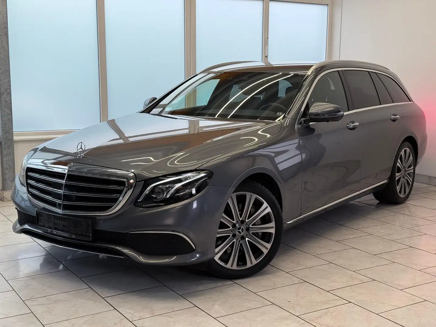 Mercedes-Benz E 400 E400 d 4Matic-Airmatic/Standhzg/Massage/360 Gris - 2