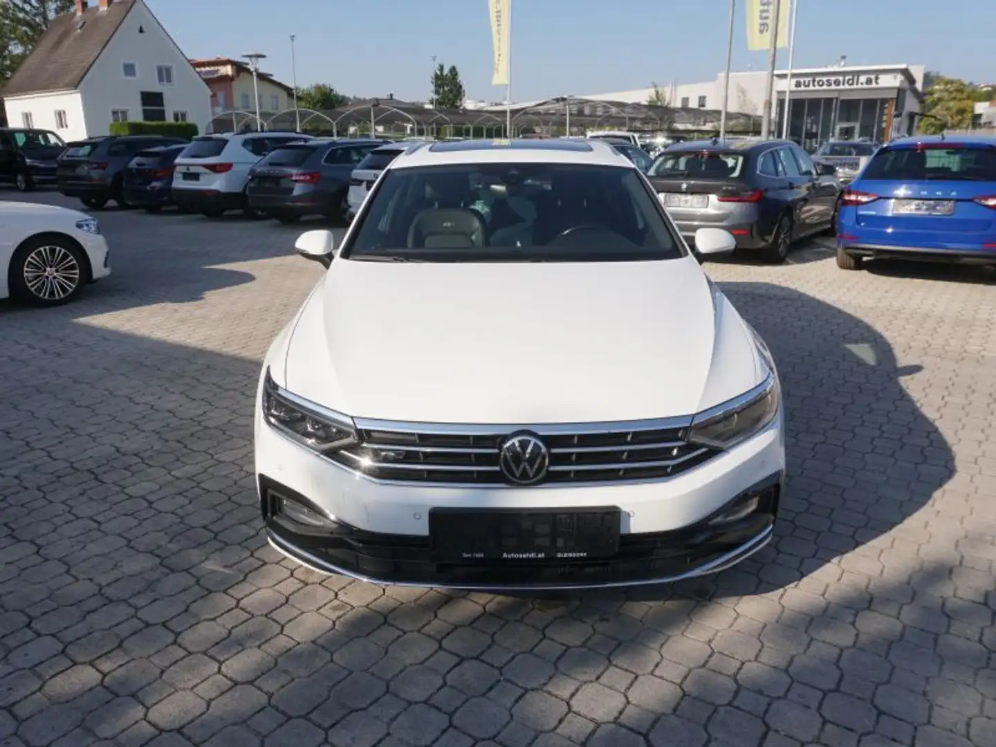 Volkswagen Passat Variant Business 2,0 SCR TDI DSG *R-LINE+MATRIX+VIRTUAL* Weiß - 2