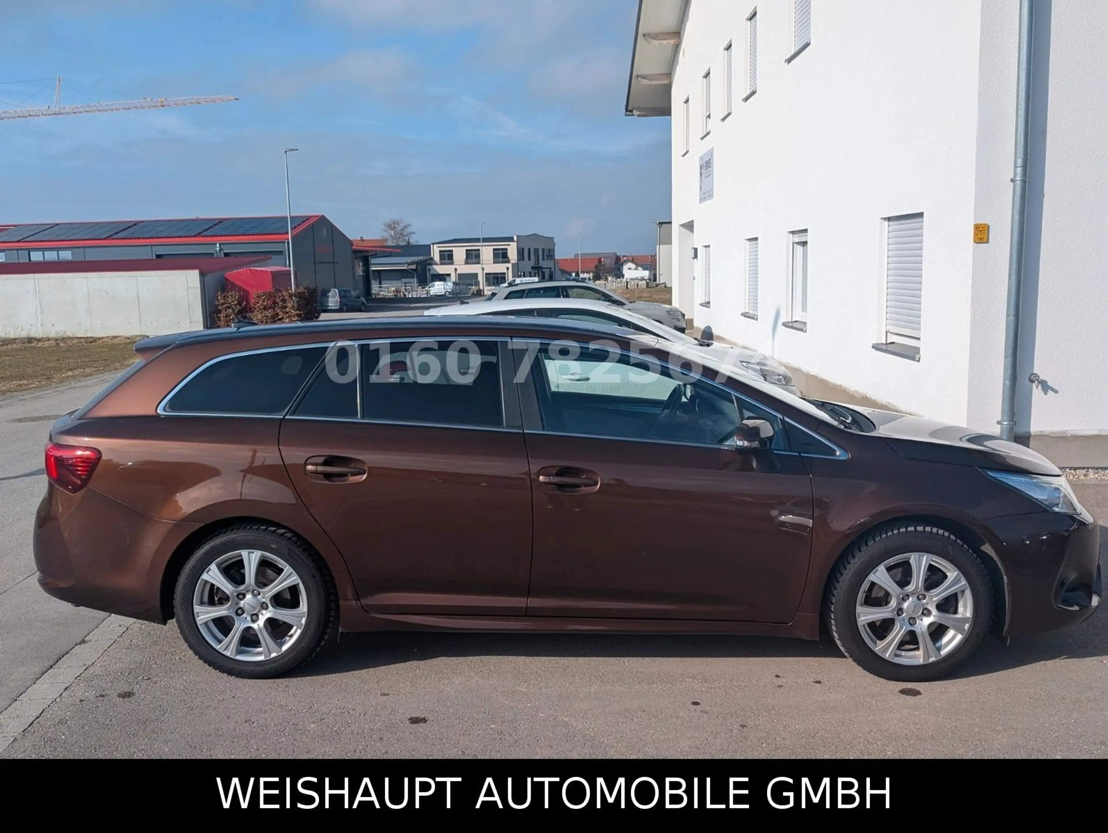 Toyota Avensis Touring Sports Business Edition-AHK-Navi — photo 10