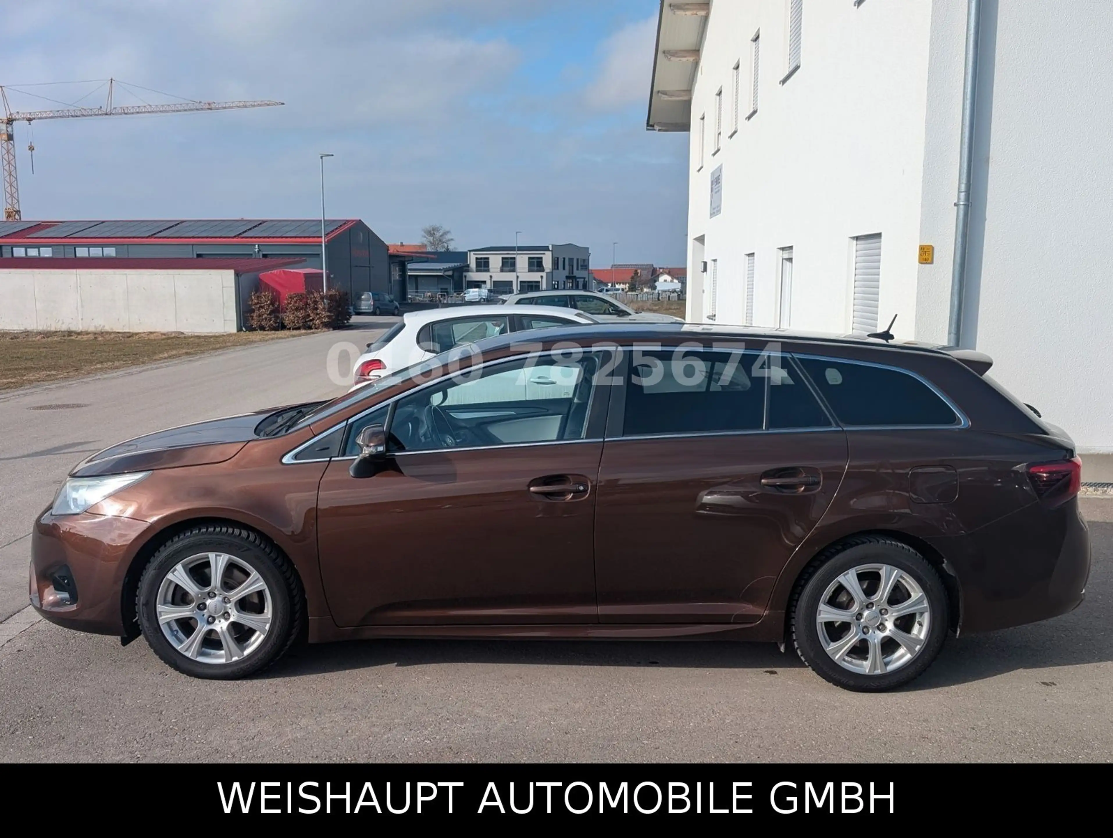 Toyota Avensis Touring Sports Business Edition-AHK-Navi — photo 9