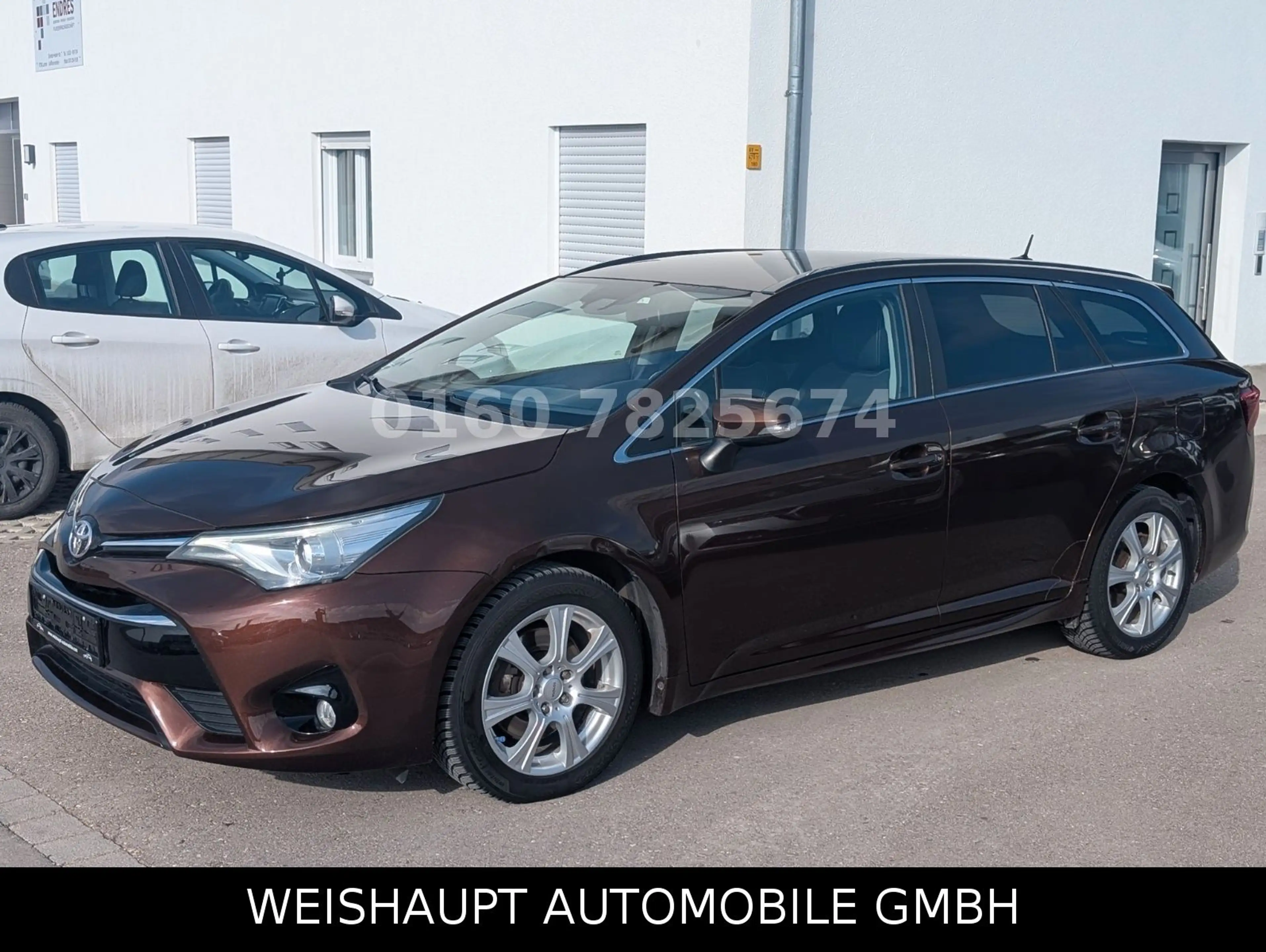 Toyota Avensis Touring Sports Business Edition-AHK-Navi — photo 2