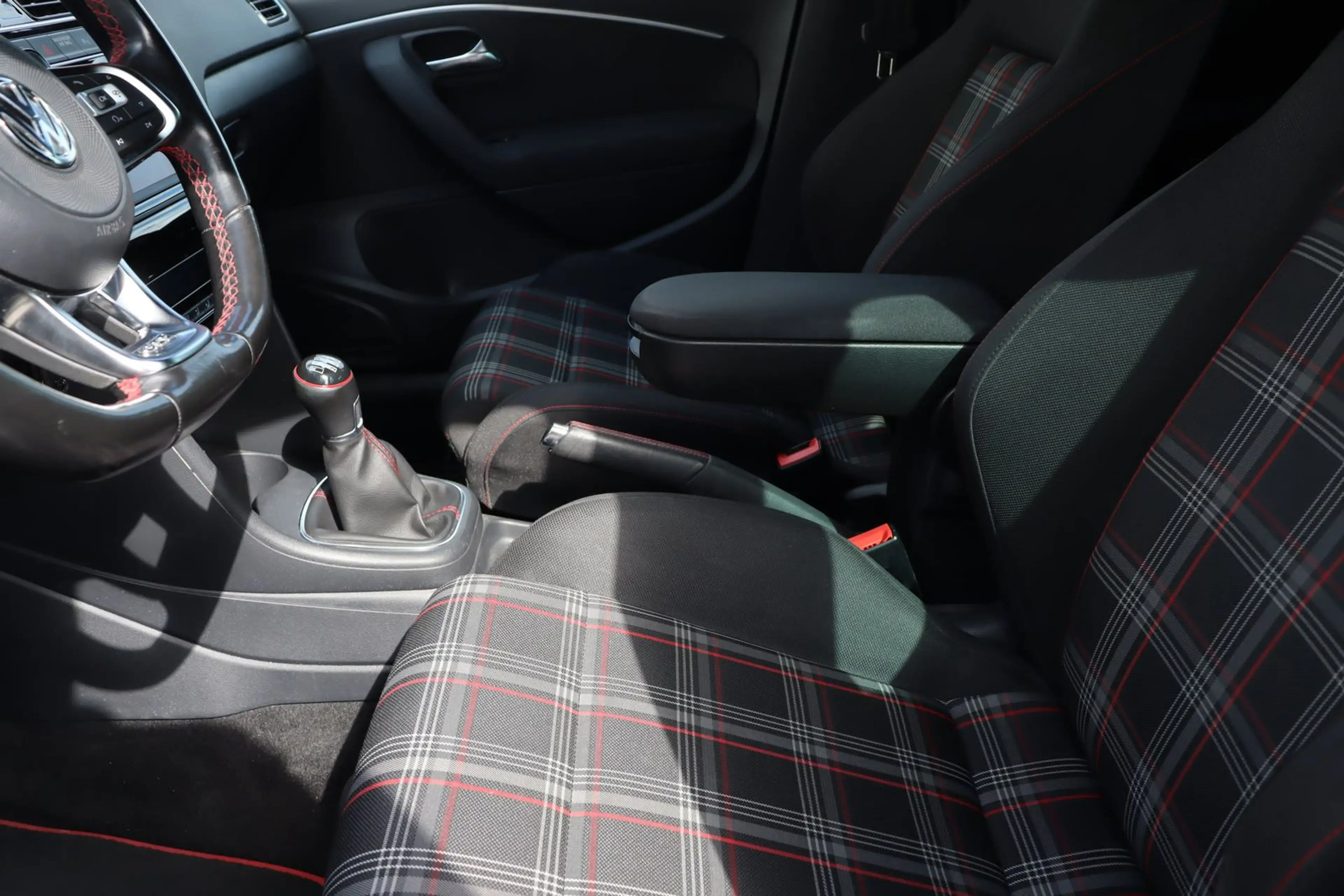 Volkswagen Polo V GTI  1 Hand — photo 9