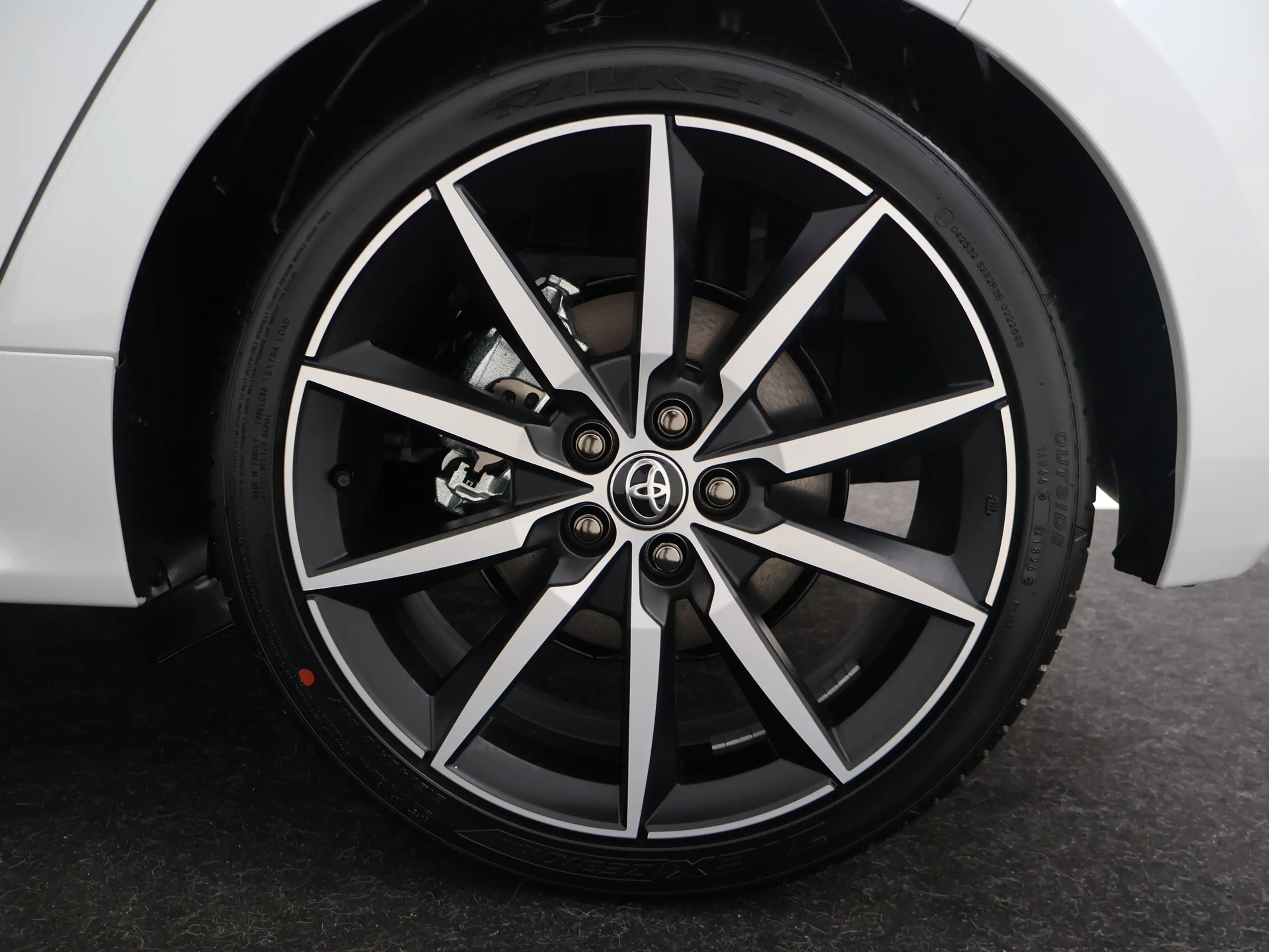 Toyota Yaris 1.5 Hybrid 130 GR SPORT — photo 27