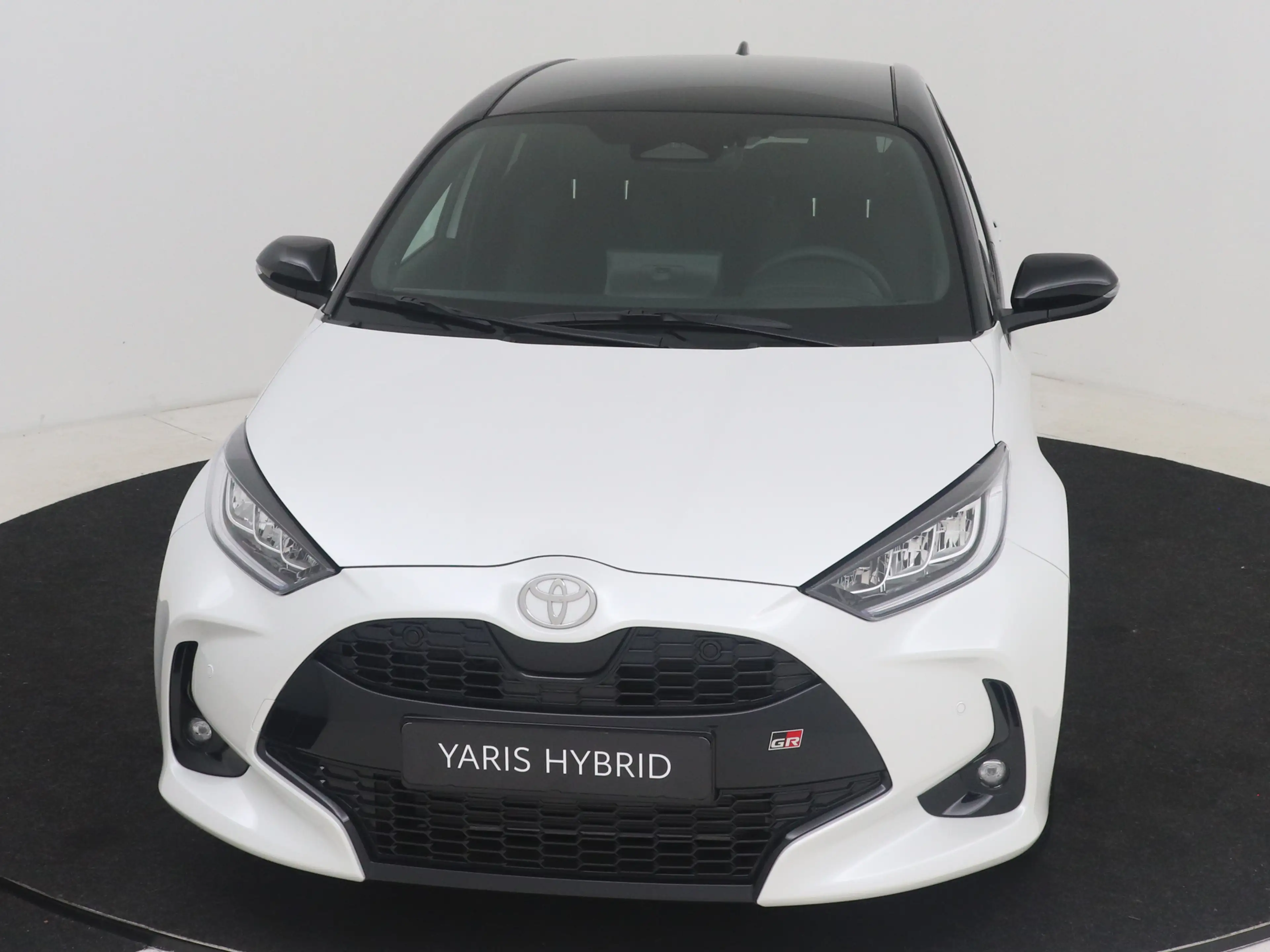 Toyota Yaris 1.5 Hybrid 130 GR SPORT — photo 24