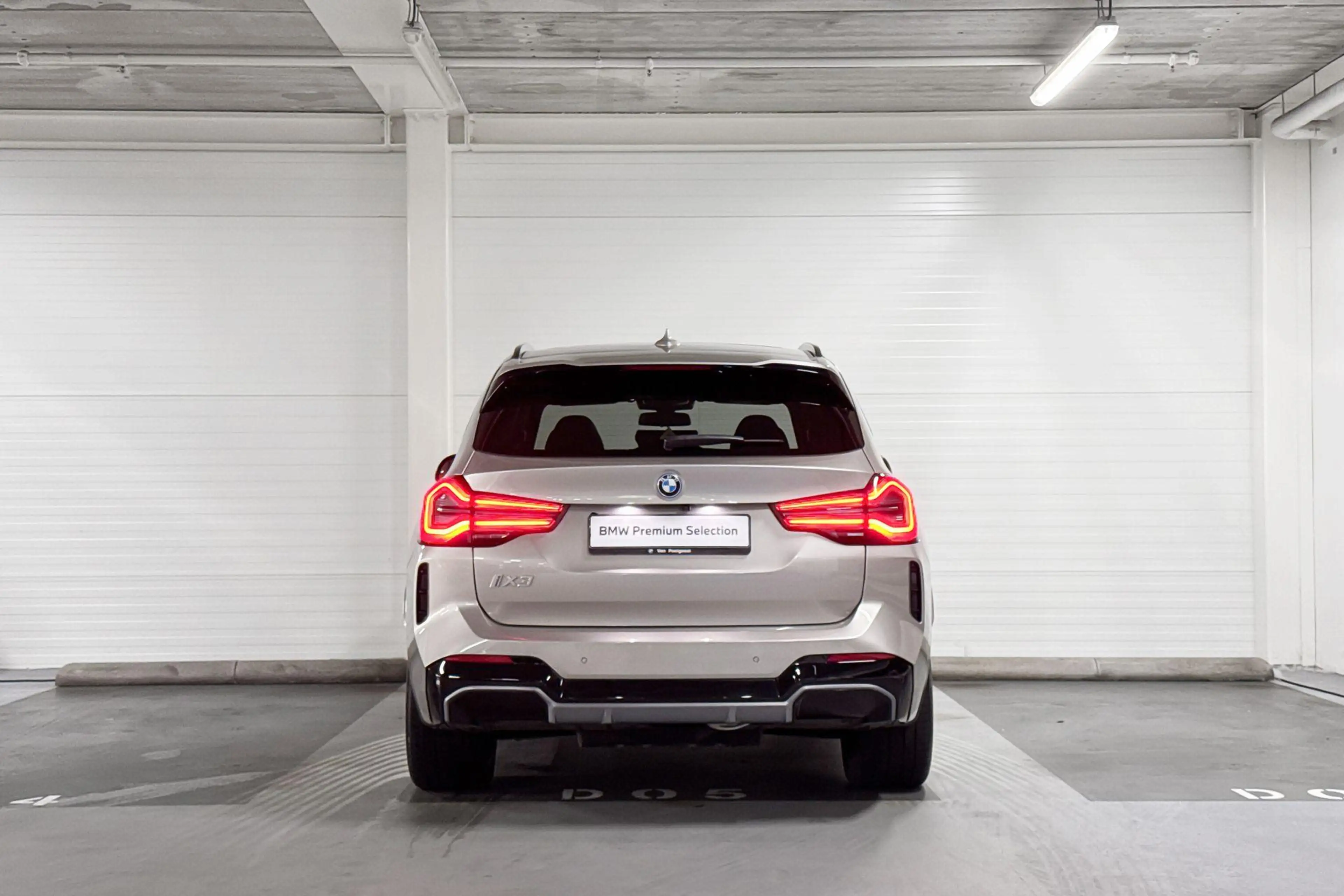 BMW iX3 High Executive 80 kWh — photo 8