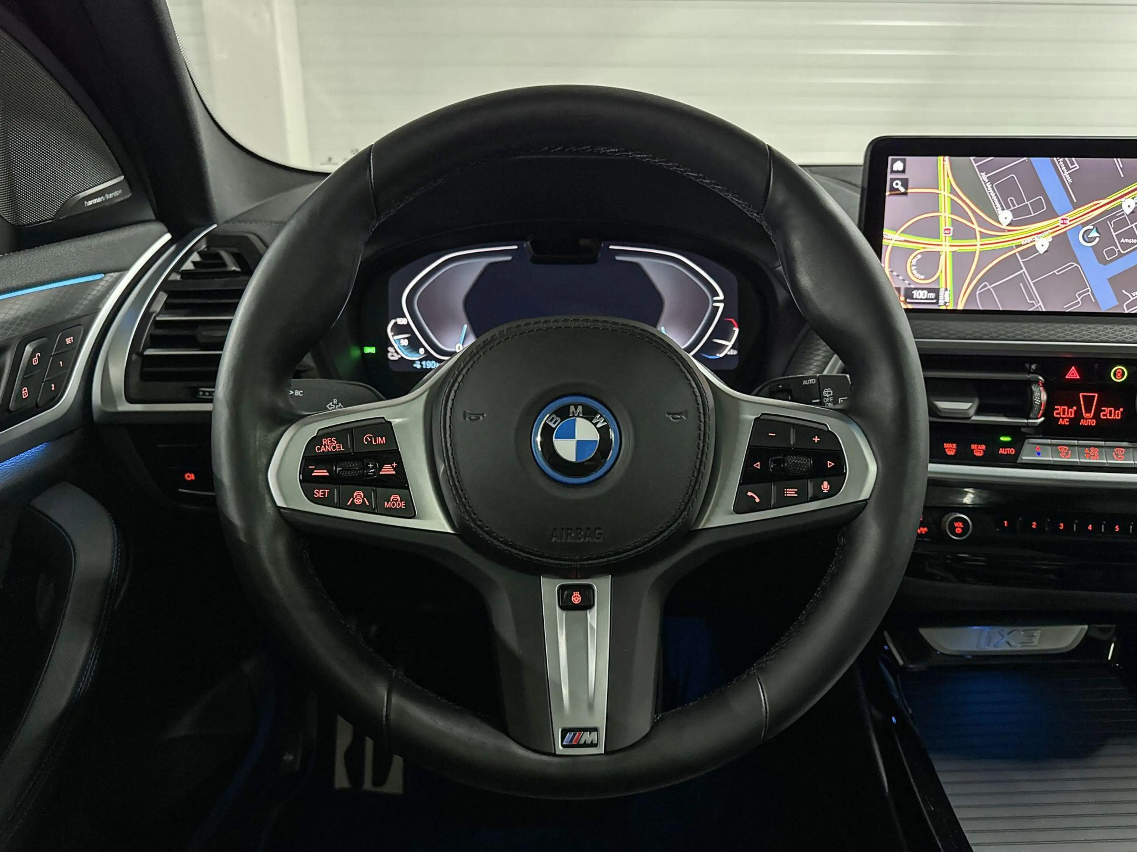 BMW iX3 High Executive 80 kWh — photo 13