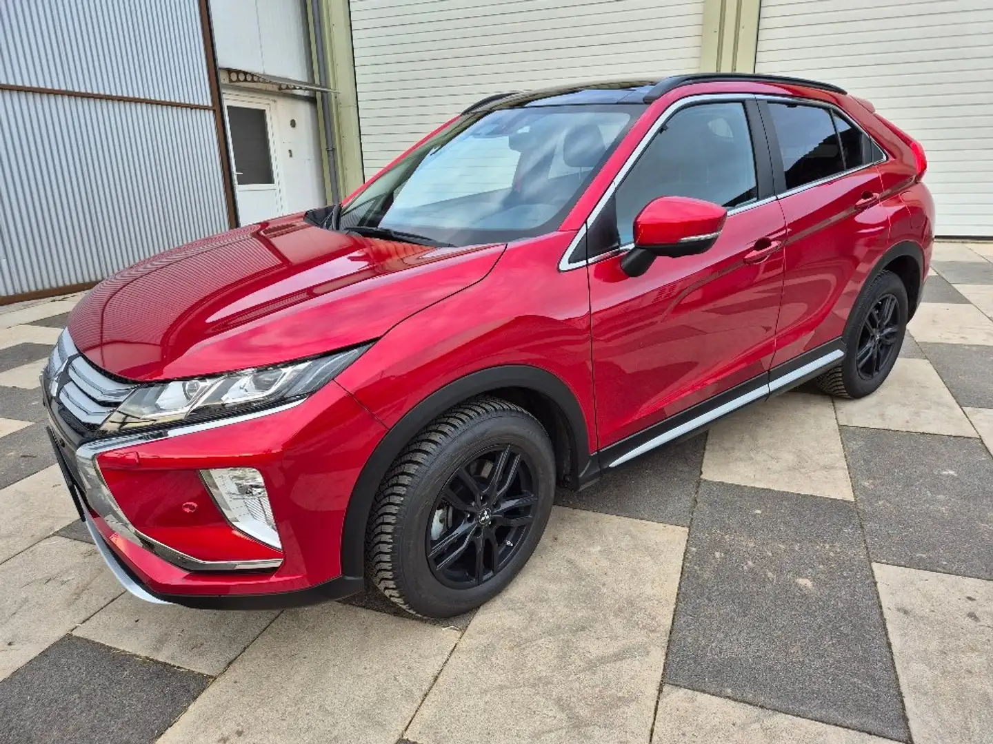 Mitsubishi Eclipse Cross Eclipse+Cross+2.2+DI-D+Aut.+4WD+Plus Červená - 1