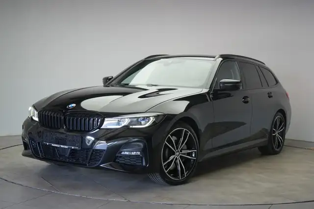 BMW 3 Series view 3