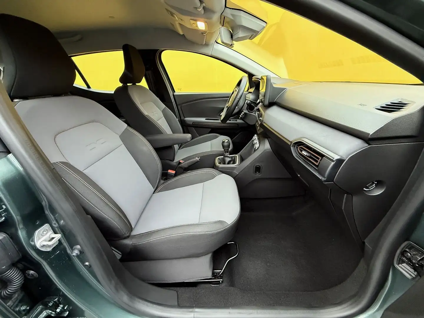 Dacia Sandero 1.0 TCE 110CH STEPWAY EXTREME -24 Verde - 2