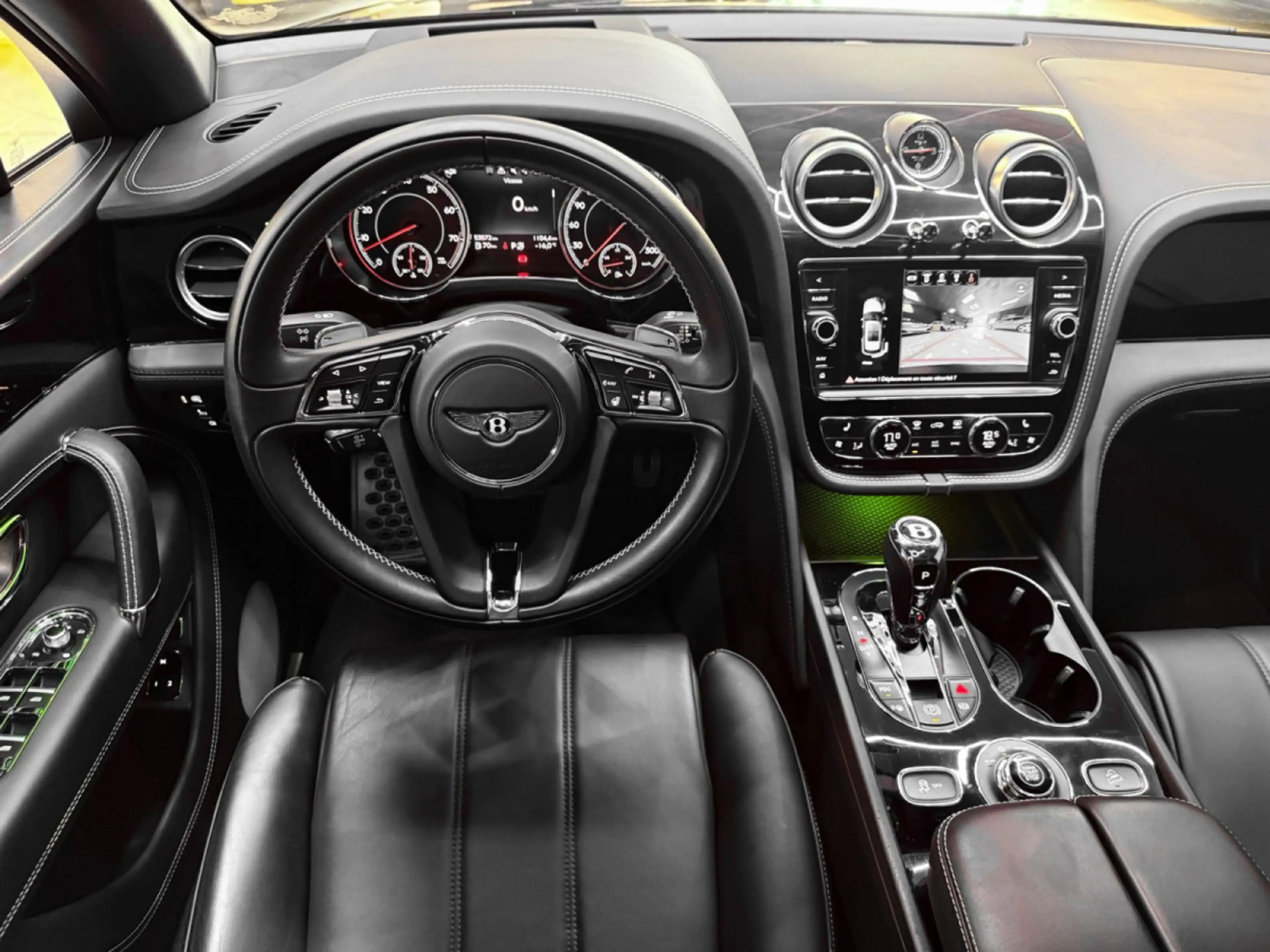 Bentley Bentayga 4.0 V8 / 1ST HAND / SERVICE NEW — photo 10