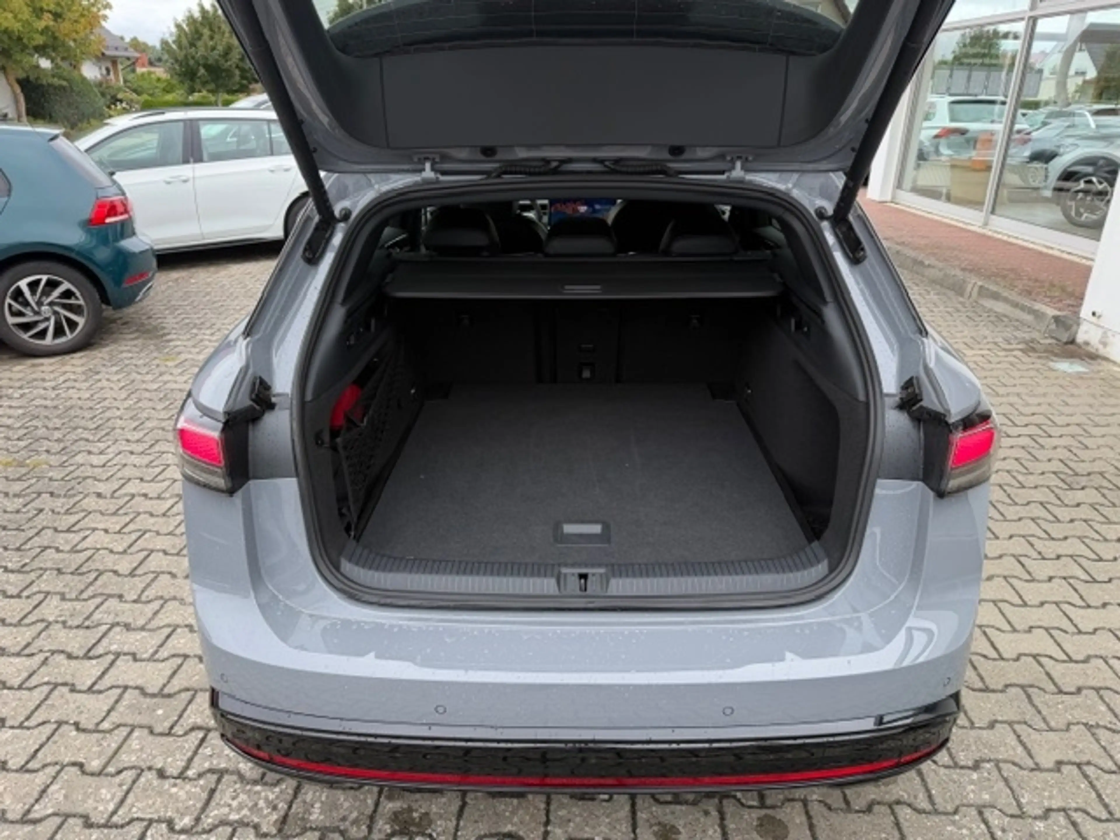 Volkswagen ID.7 Tourer Pro S 210 KW 91 KWh — photo 9