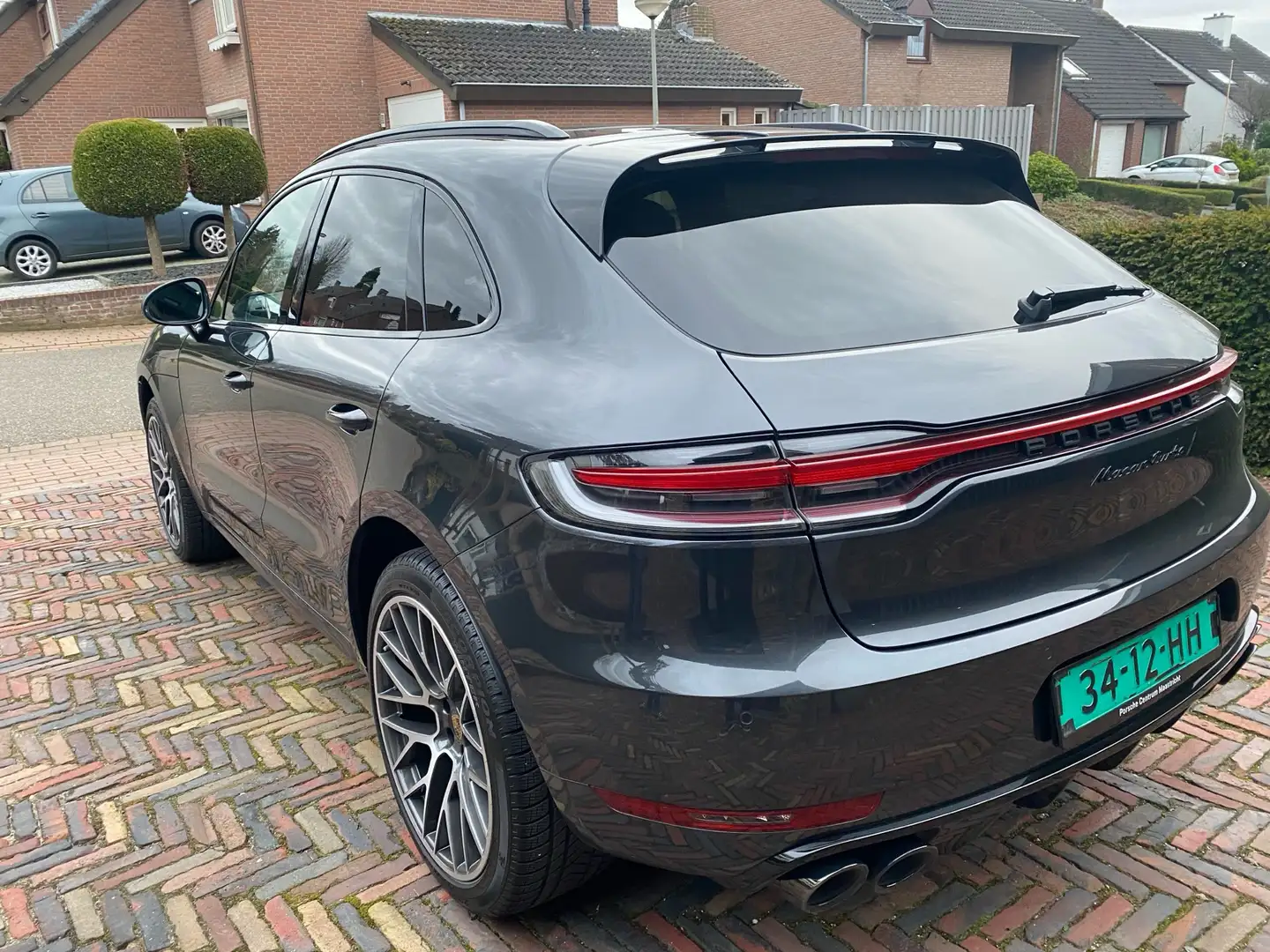 Porsche Macan 2.9 ceramic, luchtvering, panoramadak, spider velg Grau - 2