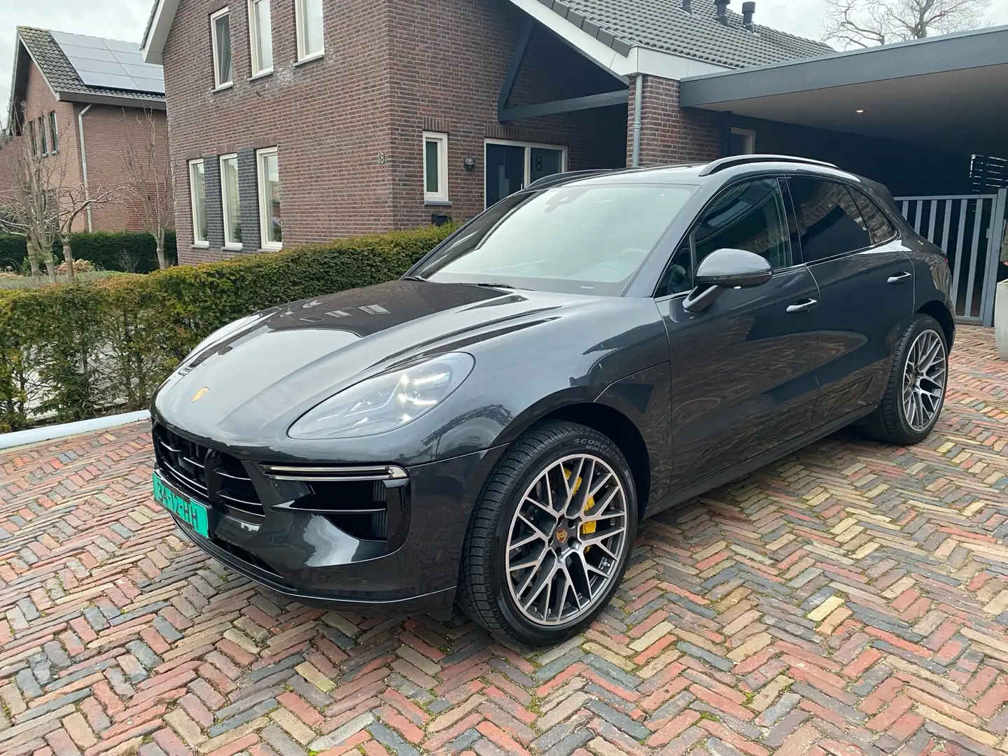 Porsche Macan 2.9 ceramic, luchtvering, panoramadak, spider velg Grau - 1
