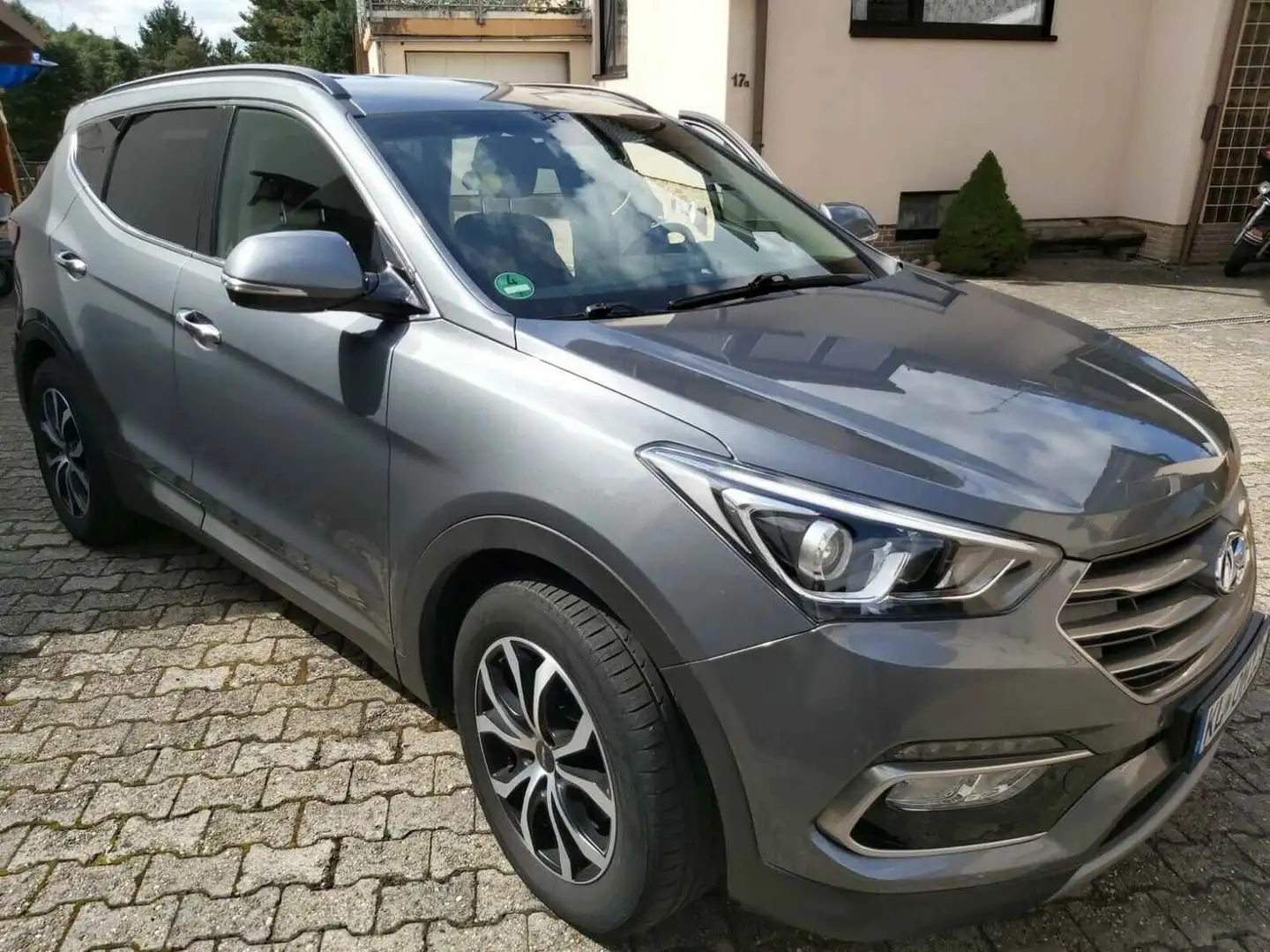 Hyundai SANTA FE blue 2.2 CRDI 2WD Automatik Family+ Gris - 1