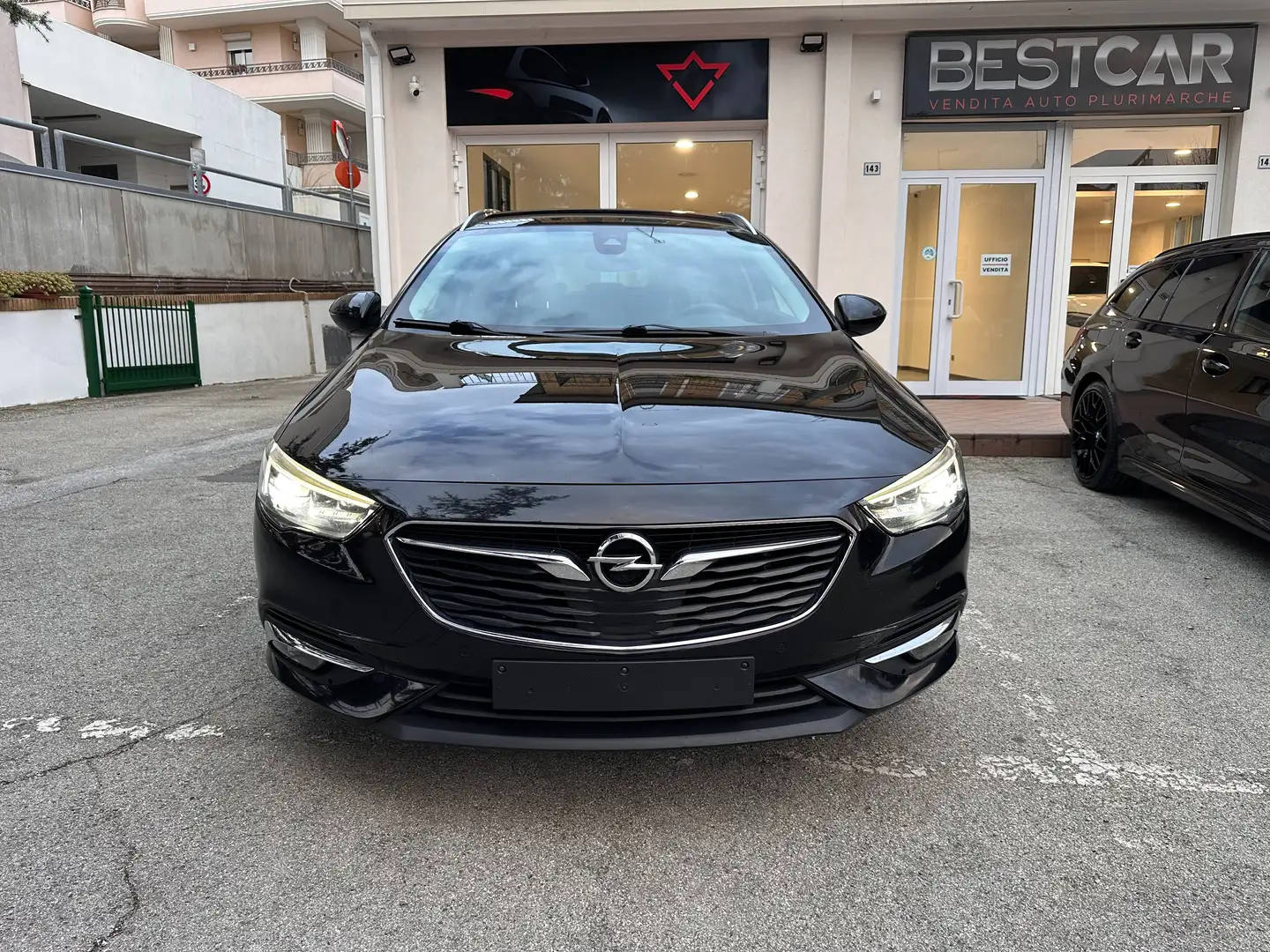 Opel Insignia Sports Tourer 2.0 cdti 4X4 *LED PRO *NAVI *HEAD-UP Nero - 2