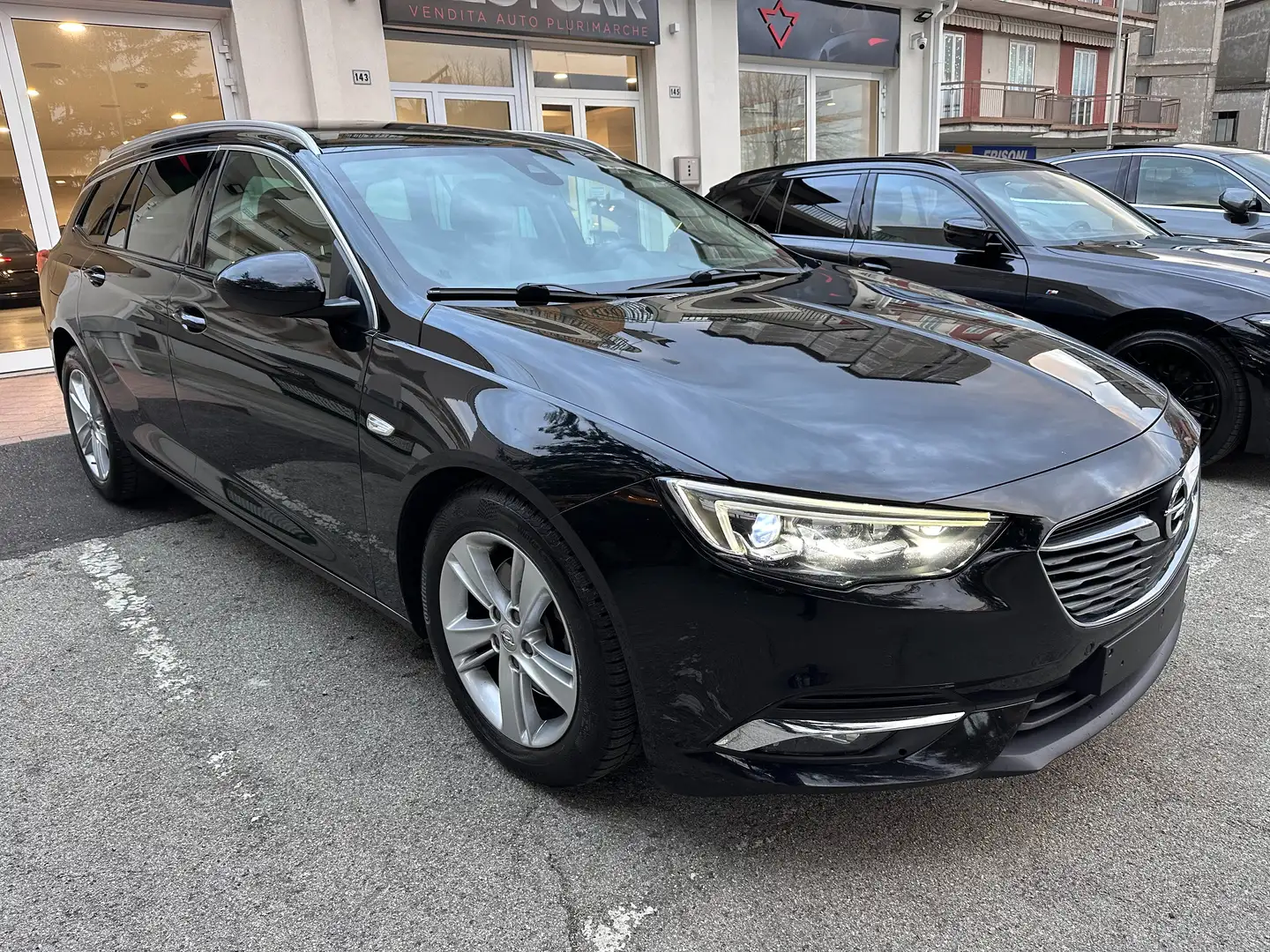 Opel Insignia Sports Tourer 2.0 cdti 4X4 *LED PRO *NAVI *HEAD-UP Nero - 1
