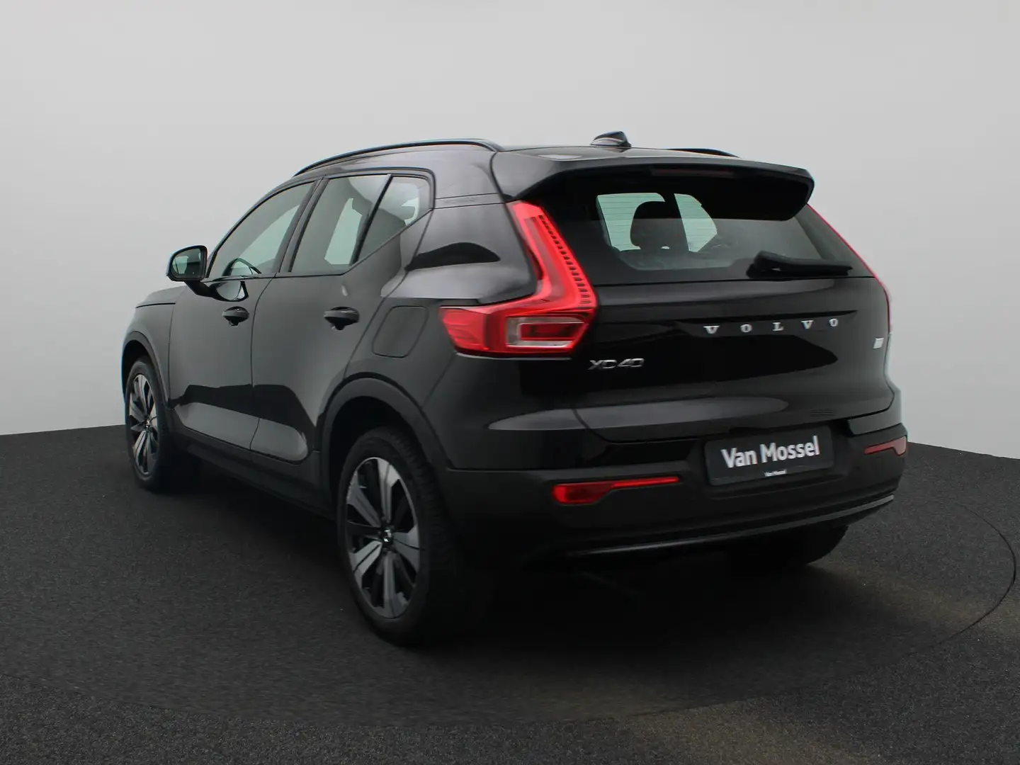 Volvo XC40 Recharge Core | Camera | Navigatie | Climate Contr Zwart - 2