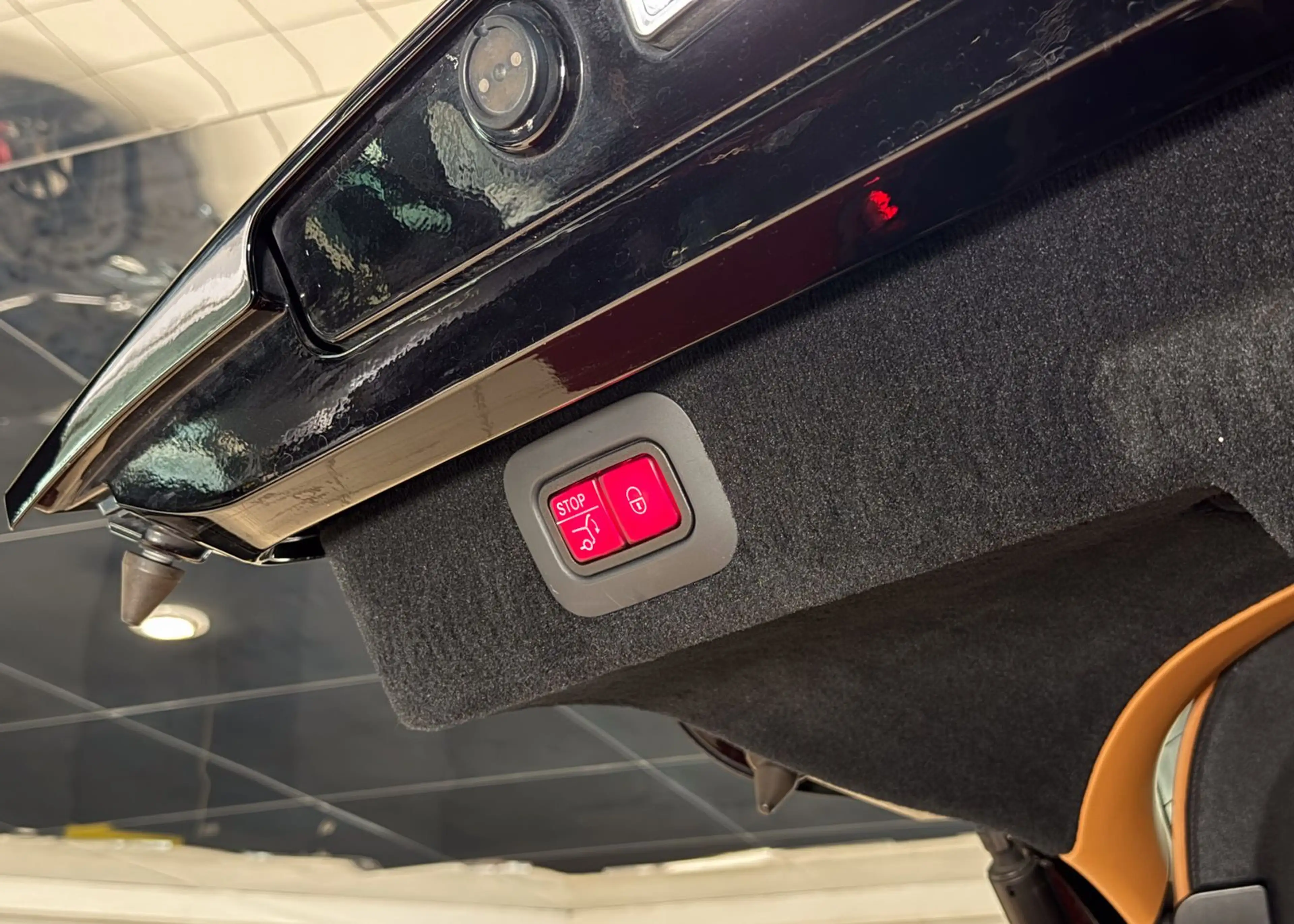 Aston Martin DBX 550 MWST ACC Pano Massage 22" Digitaltacho — photo 38