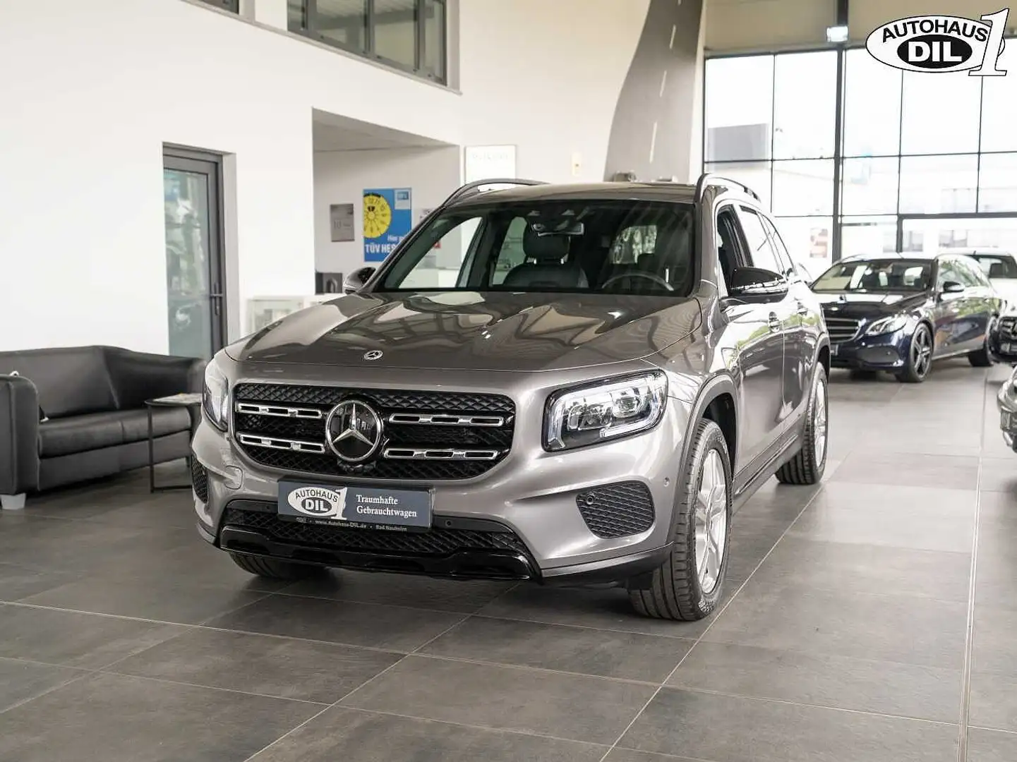 Mercedes-Benz GLB 200 d 8G-DCT *Distr+*360°-K*NIGHT*AMBIENTE* Gris - 2