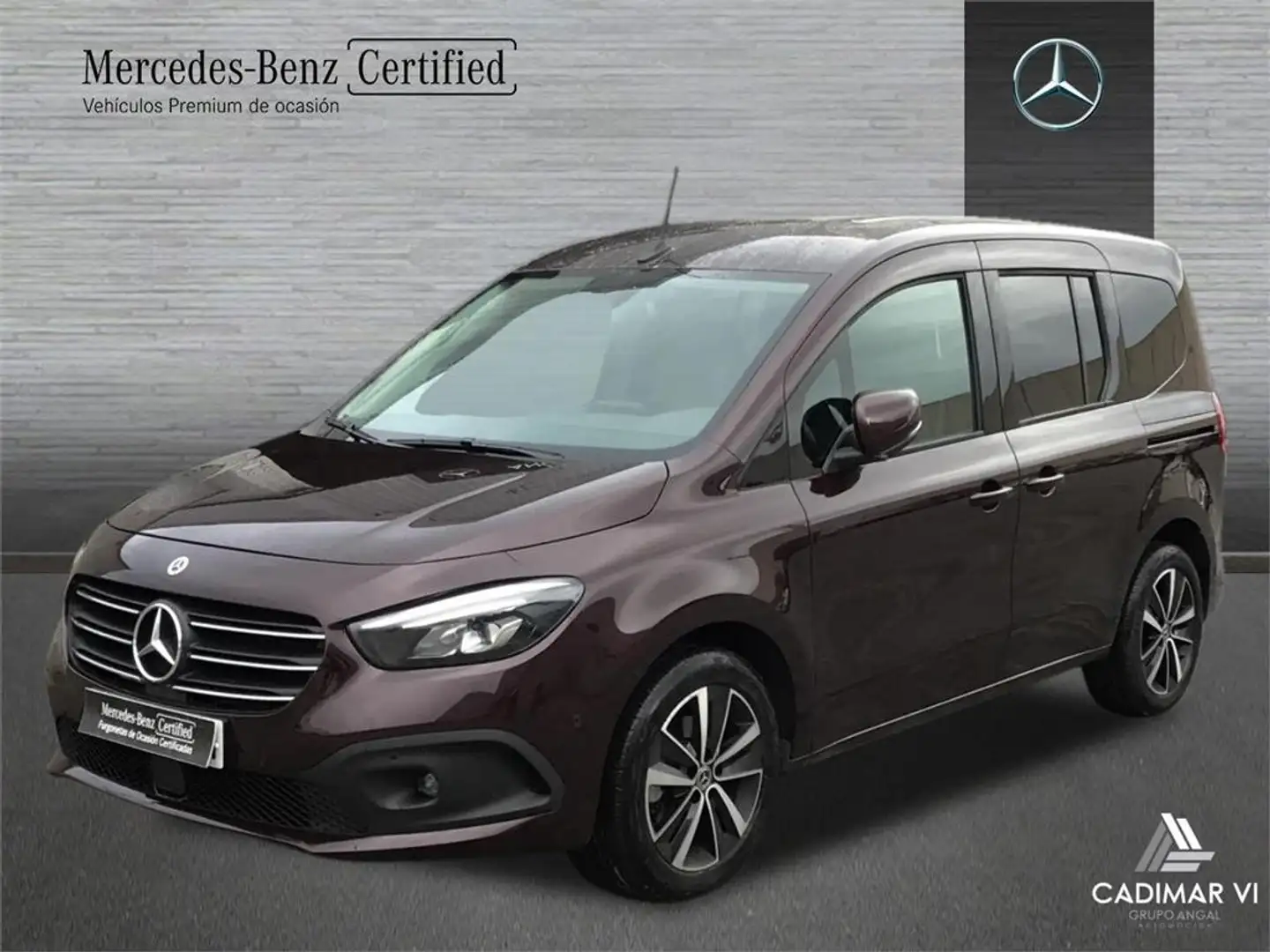 Mercedes-Benz T-Class 180d - 1
