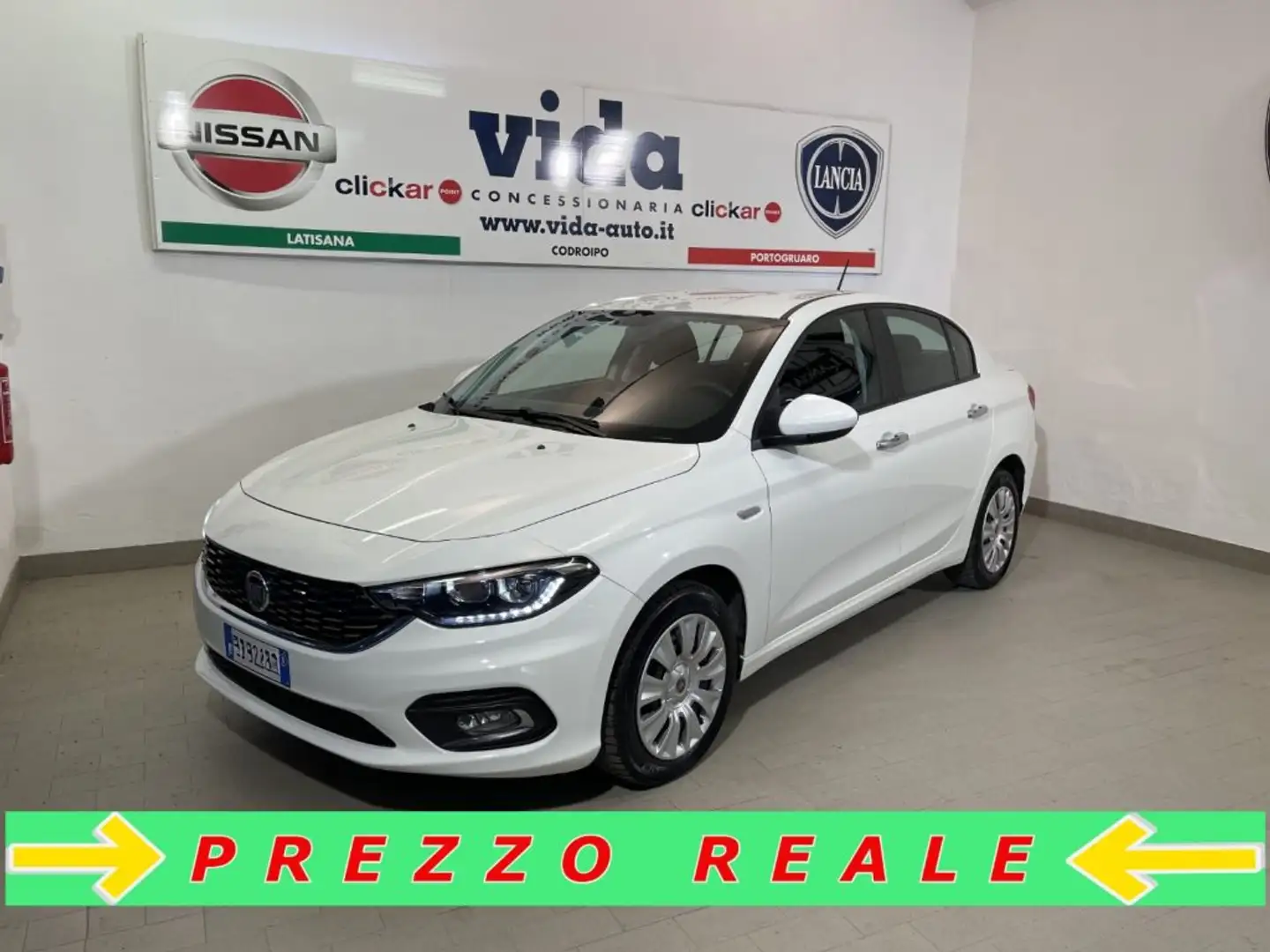 Fiat Tipo 1.6 Mjt 4p. Nav7" CarPlay/Android PACK TECH PLUS Wit - 1