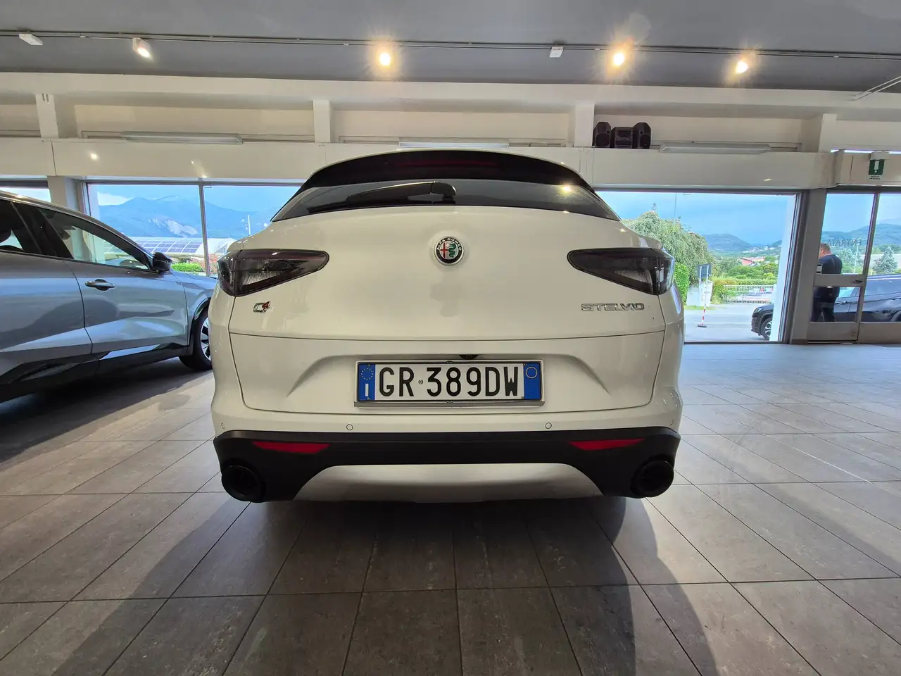Alfa Romeo Stelvio 2023