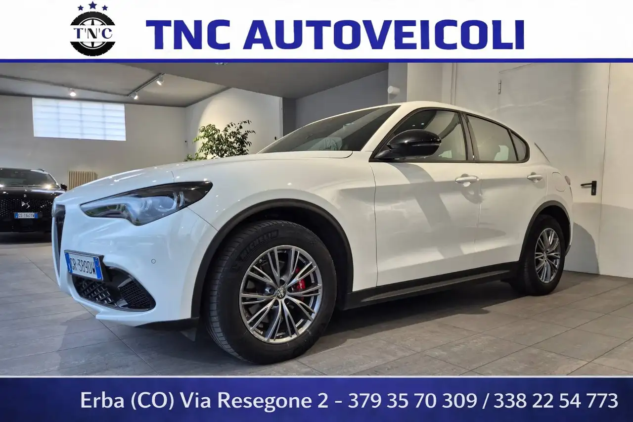 Alfa Romeo Stelvio 2023