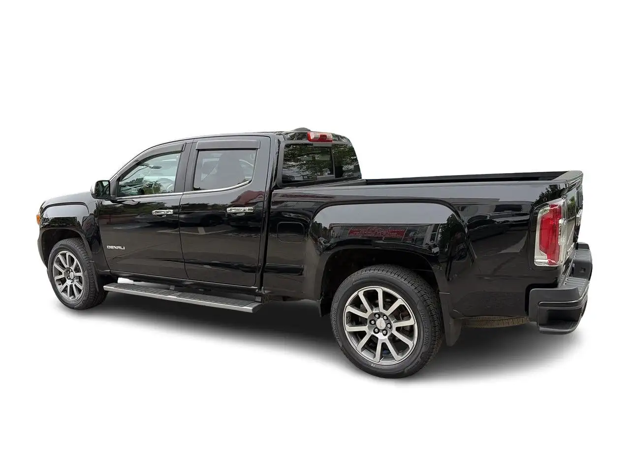 GMC Canyon снимка GMC Canyon