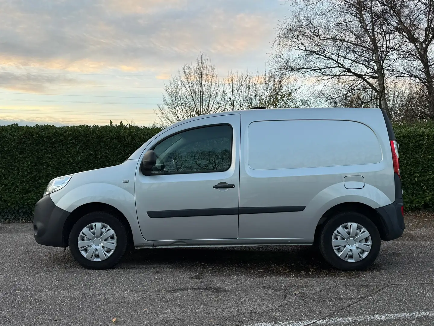Renault Kangoo 1.5 dCi 75 Energy Comfort | slechts 69.991 km | Na Zilver - 2