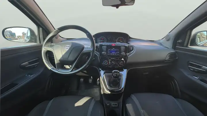 Lancia Ypsilon 2017, foto 15
