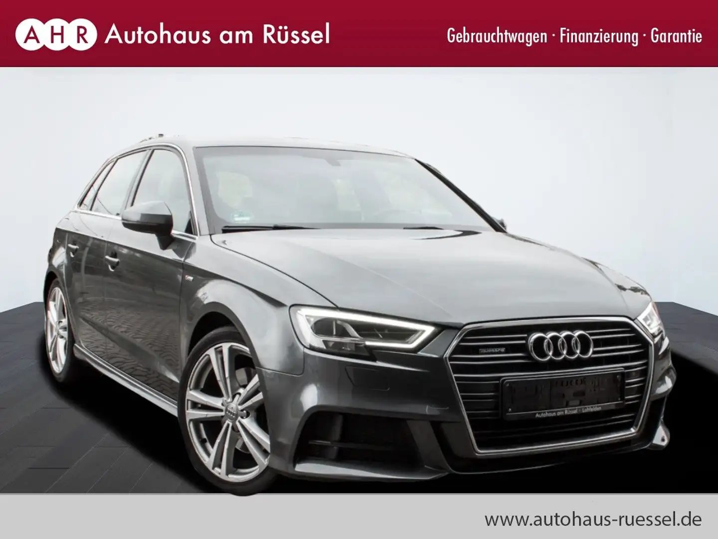Audi A3 Sportback quattro S Line *LED*Navi* Grau - 1