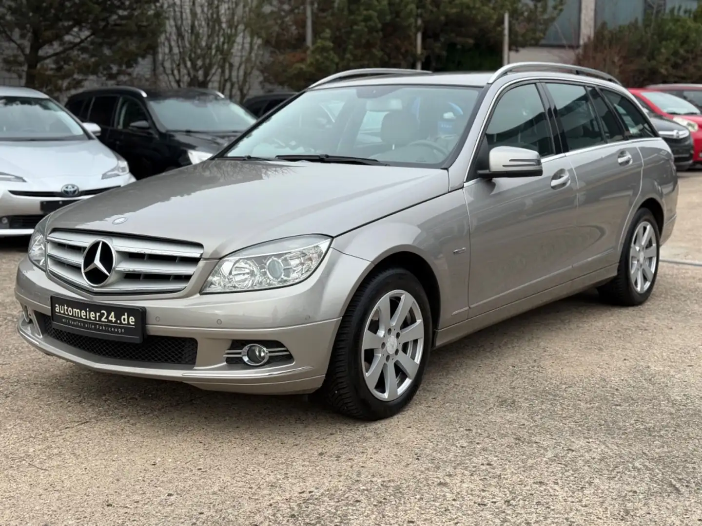 Mercedes-Benz C 180 Kompressor BlueEfficiency Silver - 1