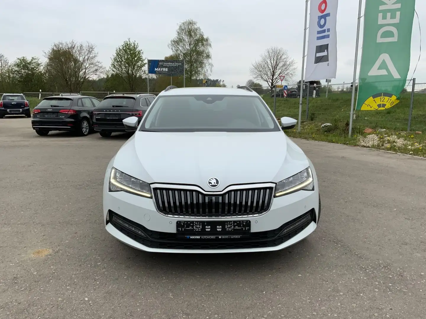 Skoda Superb Combi/ Kamera/ Smartlink/ LED/  DAB Weiß - 2