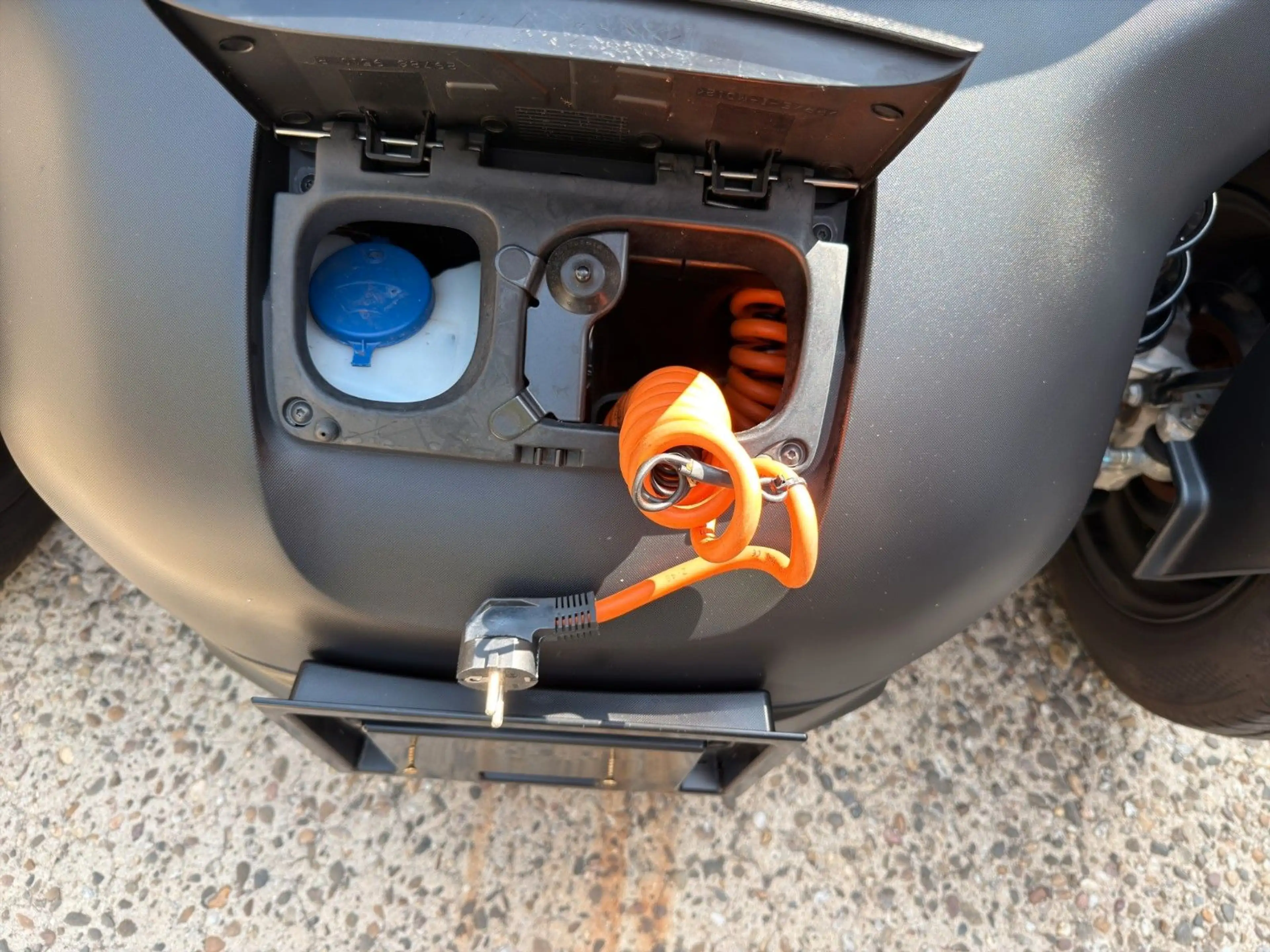 Renault Twizy /1.Hand/Winterpaket/Batterie-Miete — photo 15