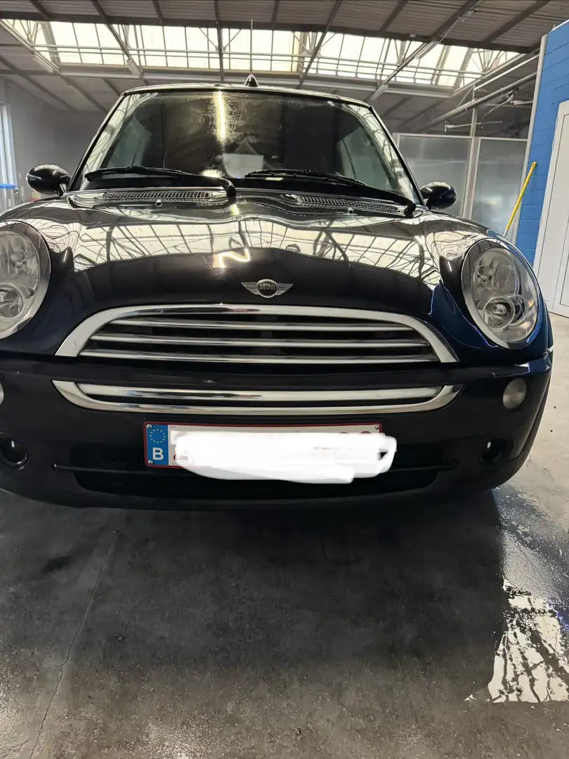 MINI Cooper Cabrio Sidewalk - 2