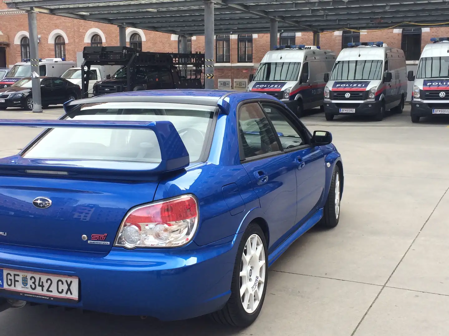 Subaru Impreza WRX 2,5 STI 4WD Blau - 1