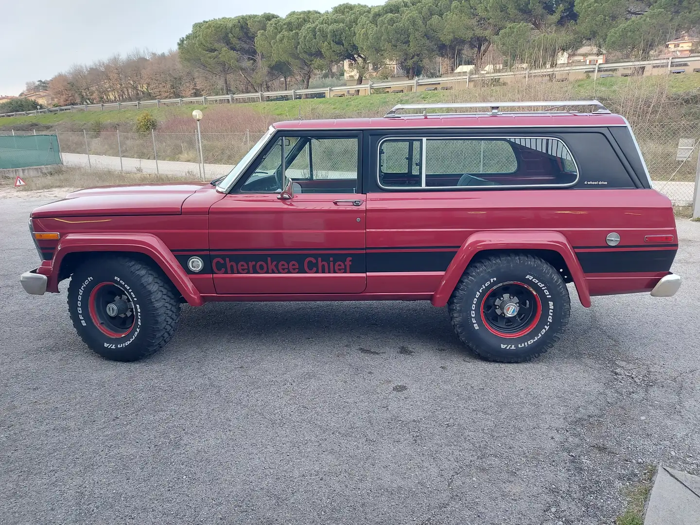 Jeep Cherokee 1980 Rosso - 1