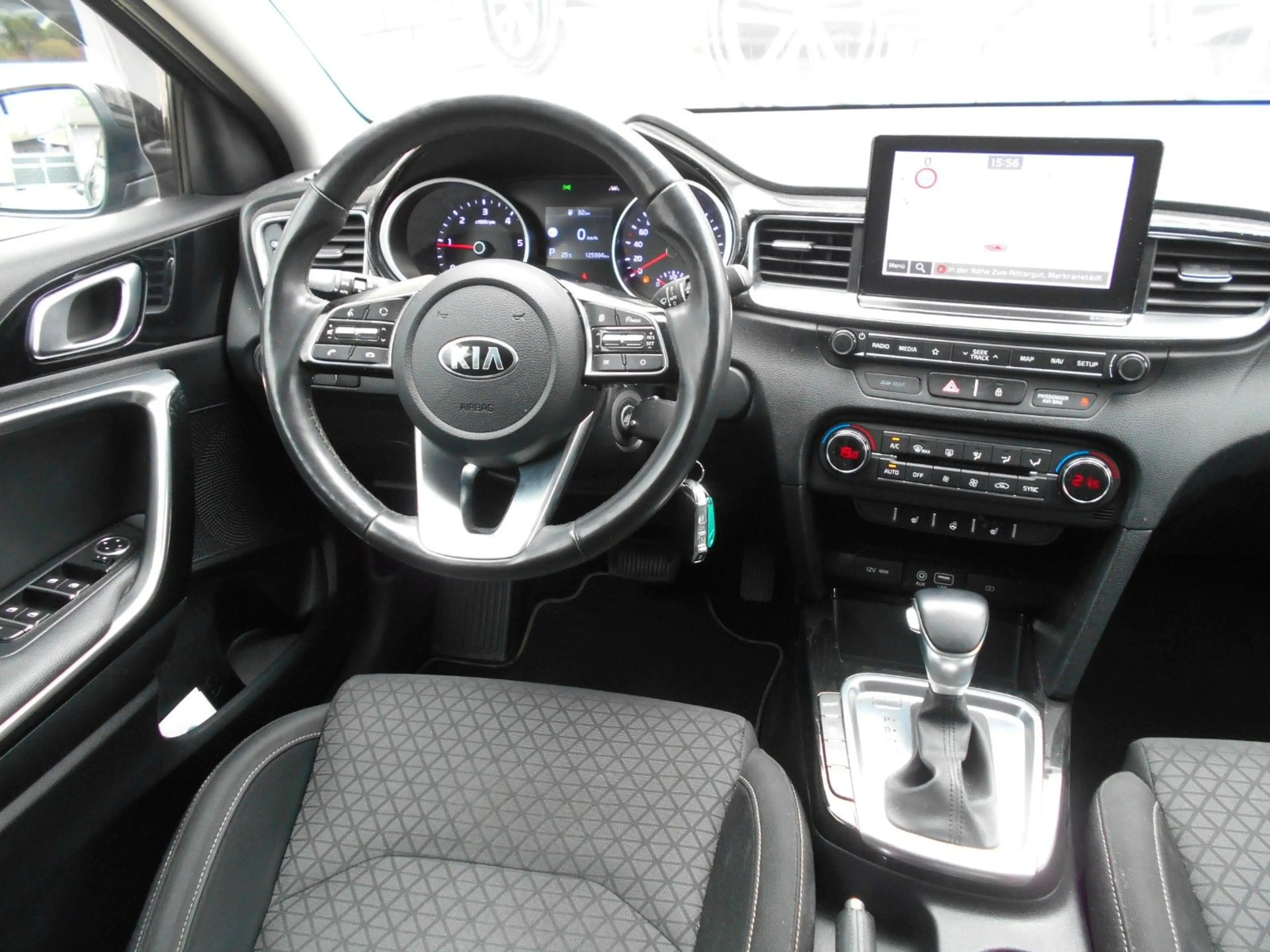 Kia Ceed SW / cee'd SW cee'd 1.6 CRDI Sportswagon Vision AUTOMATIC/NAVI — photo 2