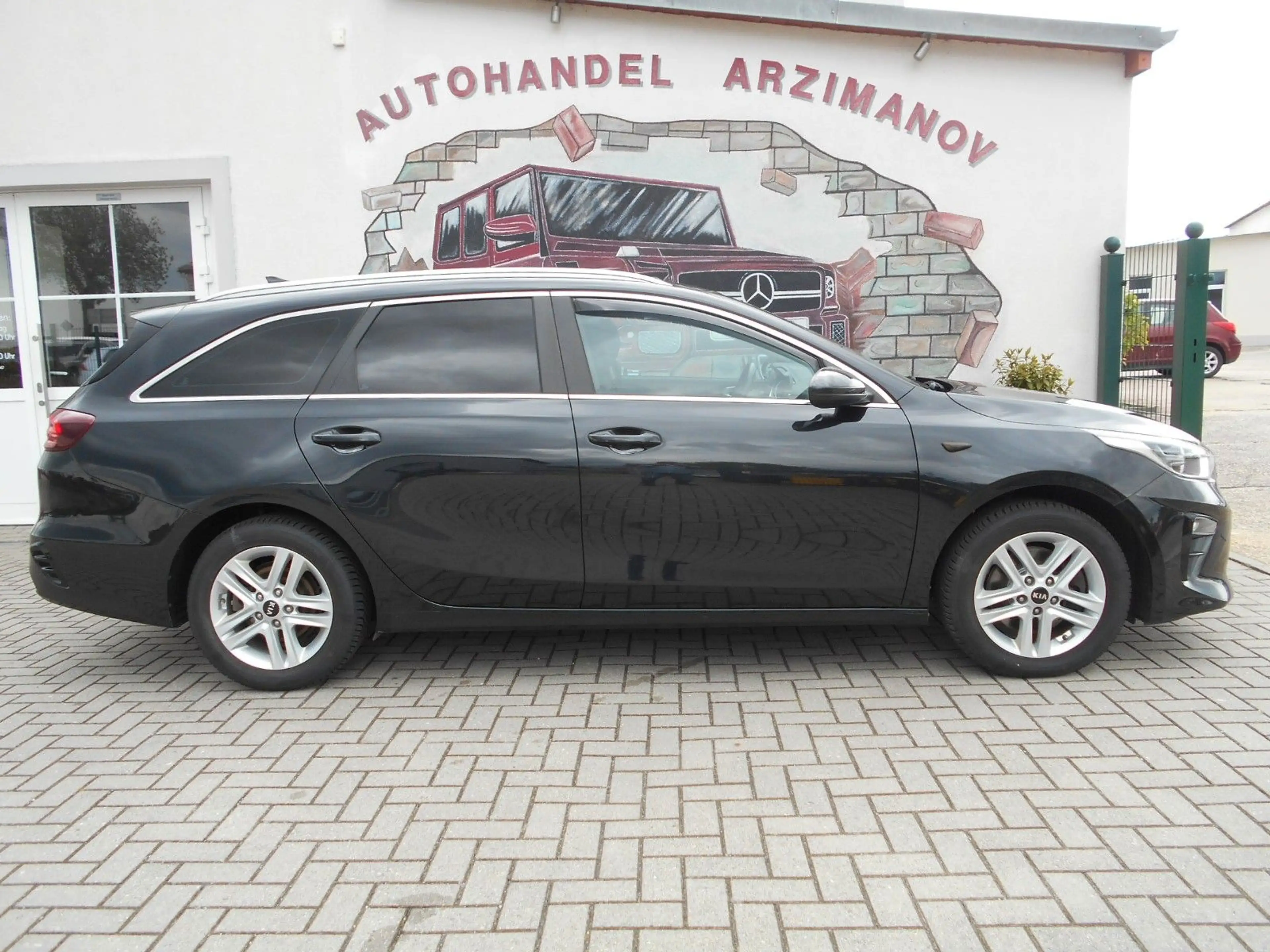 Kia Ceed SW / cee'd SW cee'd 1.6 CRDI Sportswagon Vision AUTOMATIC/NAVI — photo 3