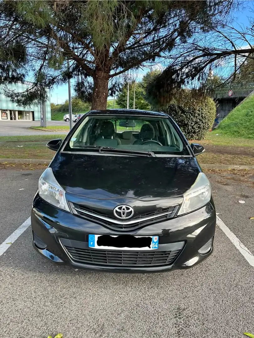 Toyota Yaris D-4D Noir - 1