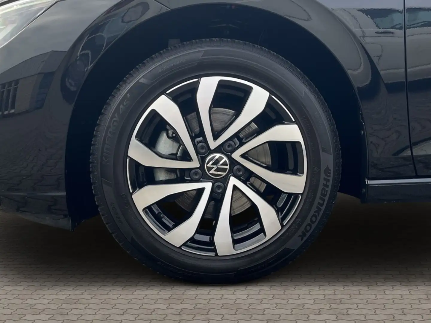 Volkswagen Golf VIII 1.0 TSI Active Navi Digi Cockpit LED Noir - 2