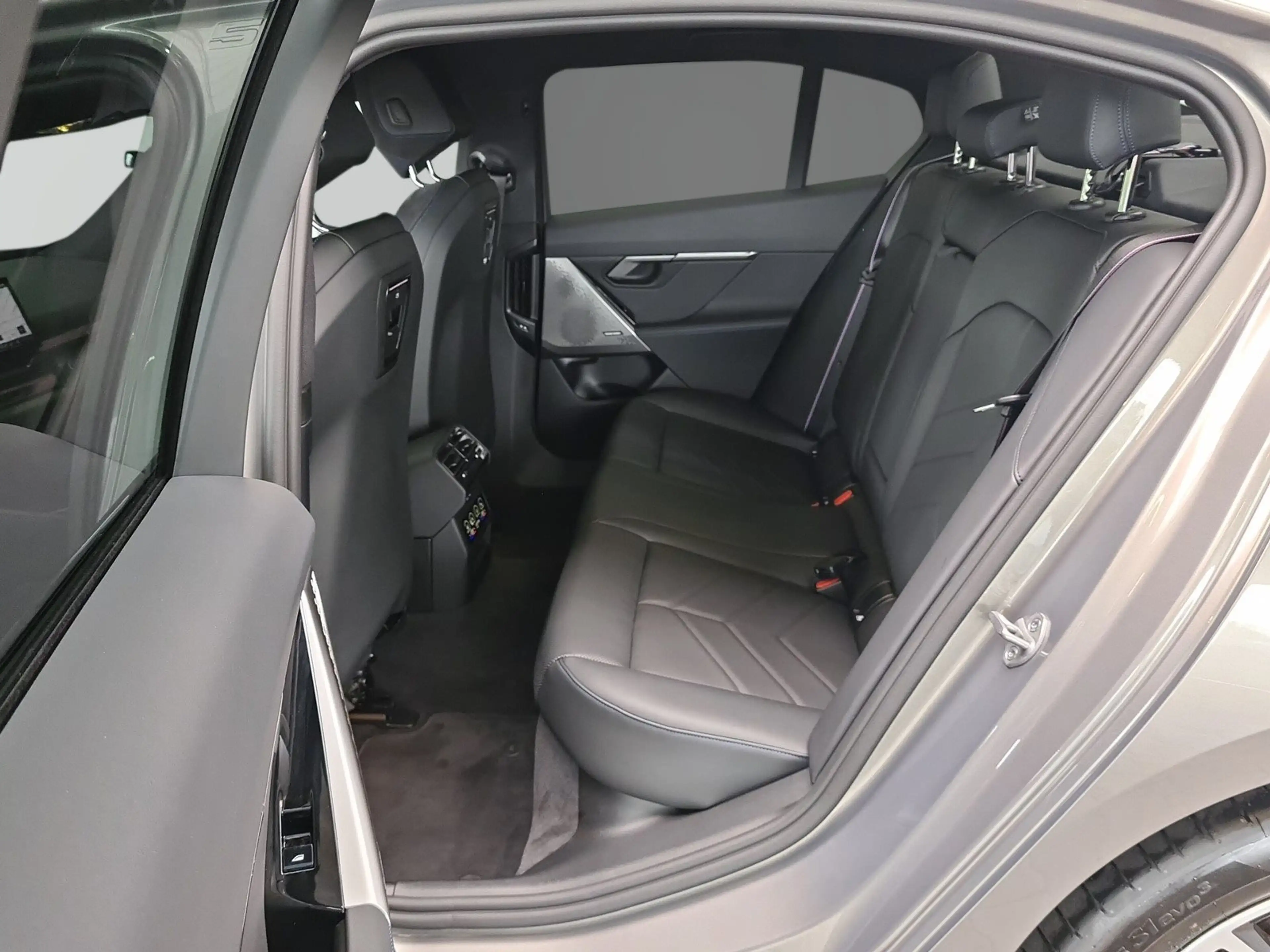 BMW 520 d Limousine M-Sport Pro Finanzierung ab 1,99% — photo 12