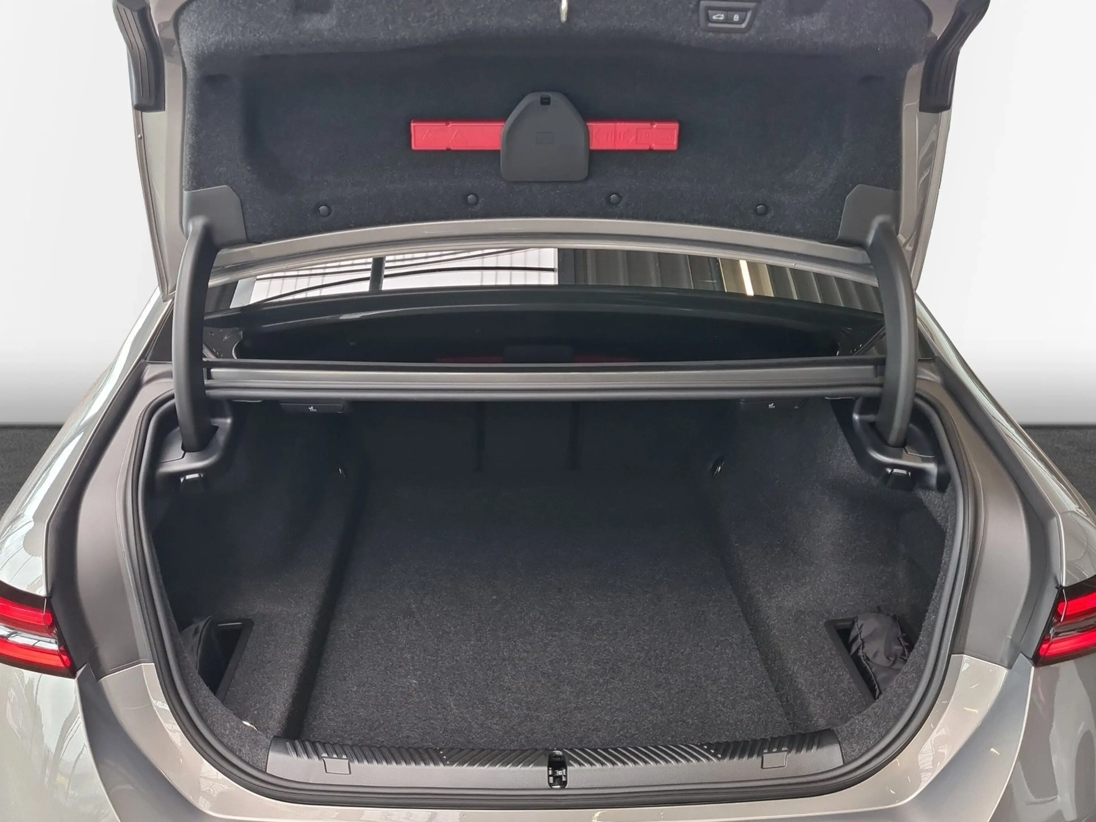 BMW 520 d Limousine M-Sport Pro Finanzierung ab 1,99% — photo 13