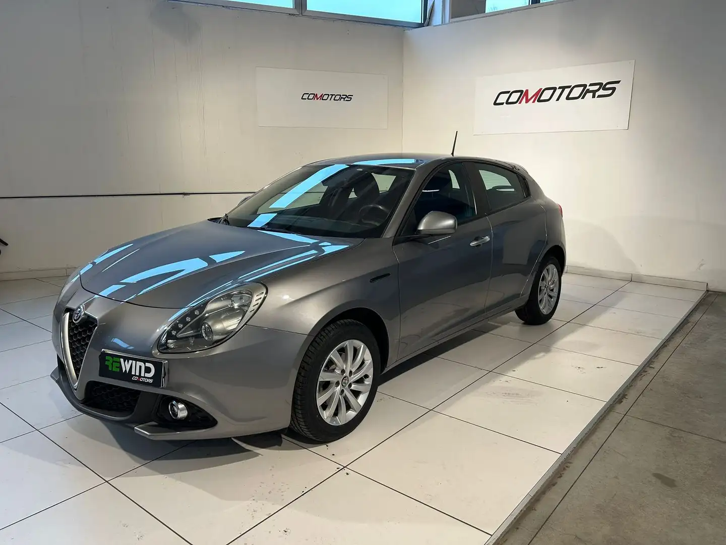 Alfa Romeo Giulietta Giulietta 1.4 Turbo 120 CV Super Gris - 1