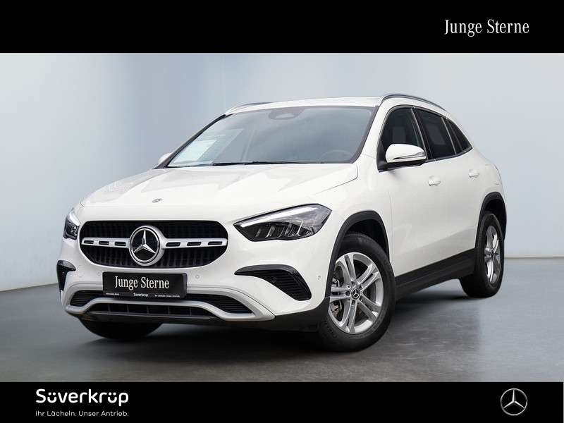 2025 Mercedes Benz GLA 220