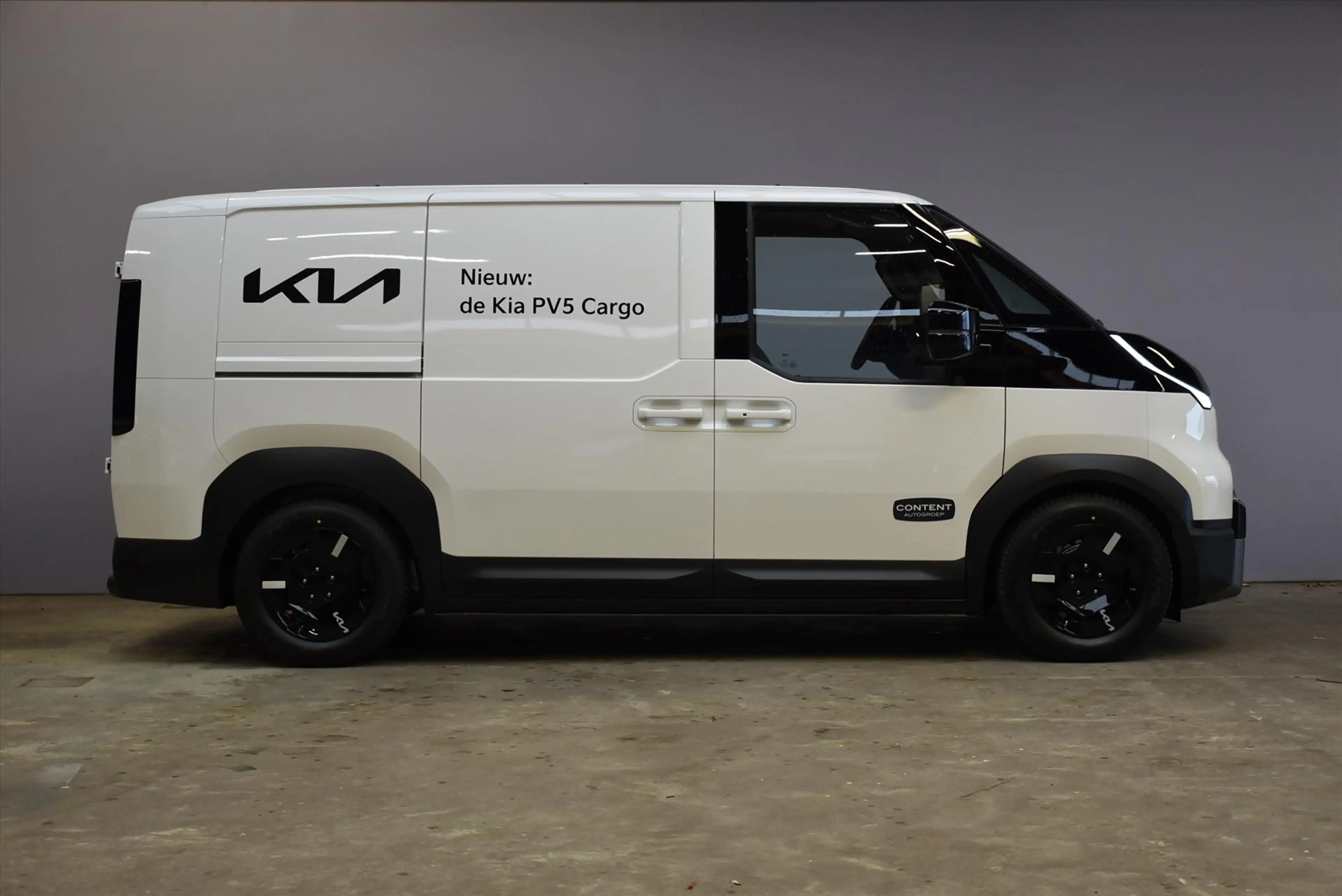 Kia PV5 Cargo GB 71,2 kWh 163pk L2H1 Plus — photo 8