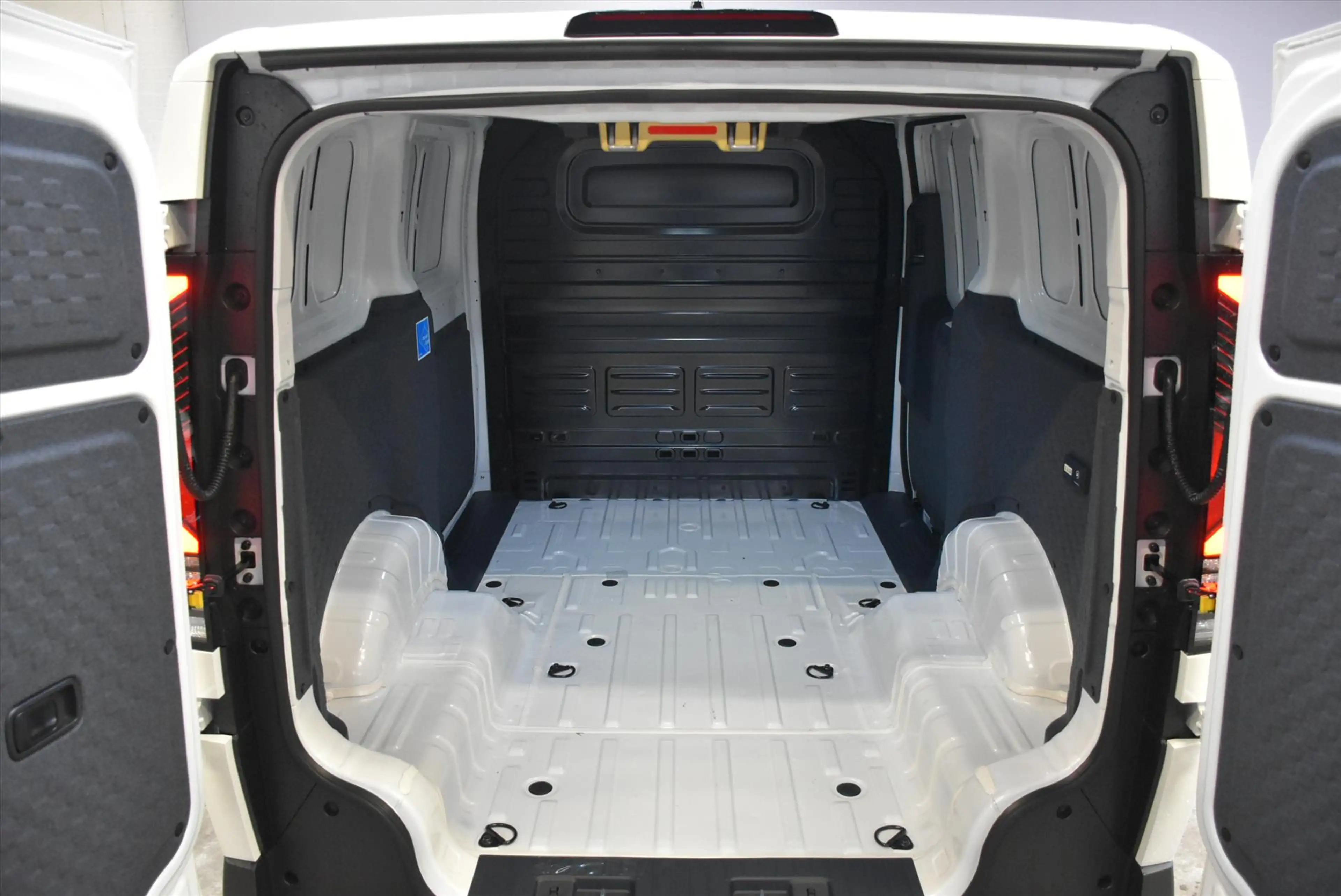 Kia PV5 Cargo GB 71,2 kWh 163pk L2H1 Plus
