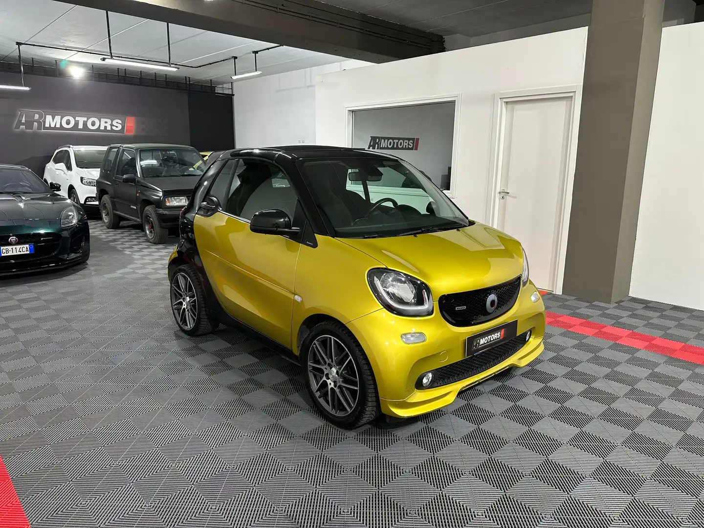 smart brabus Fortwo Cabrio Brabus Exclusive 0.9 109cv Gold - 2