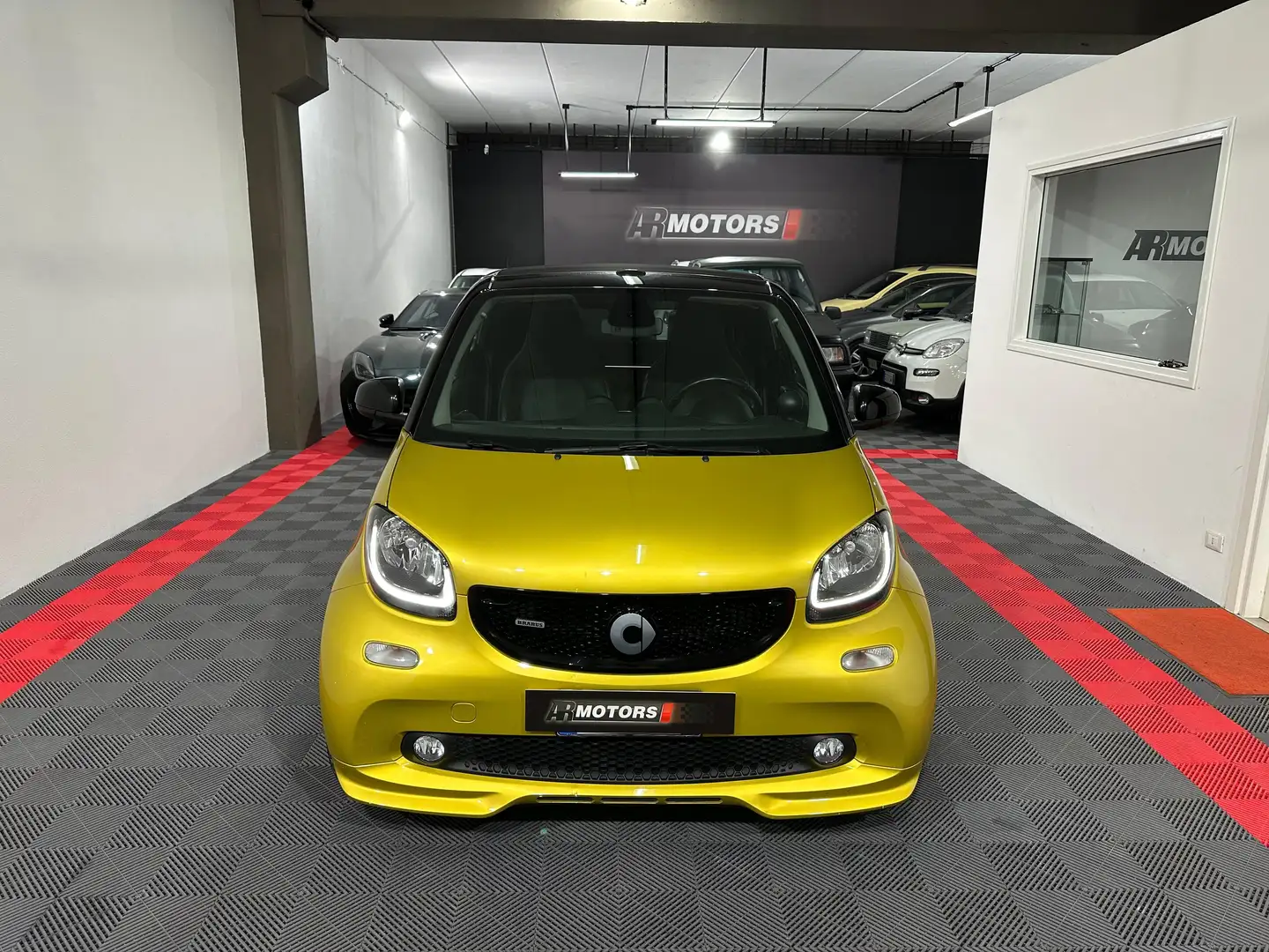 smart brabus Fortwo Cabrio Brabus Exclusive 0.9 109cv Oro - 1