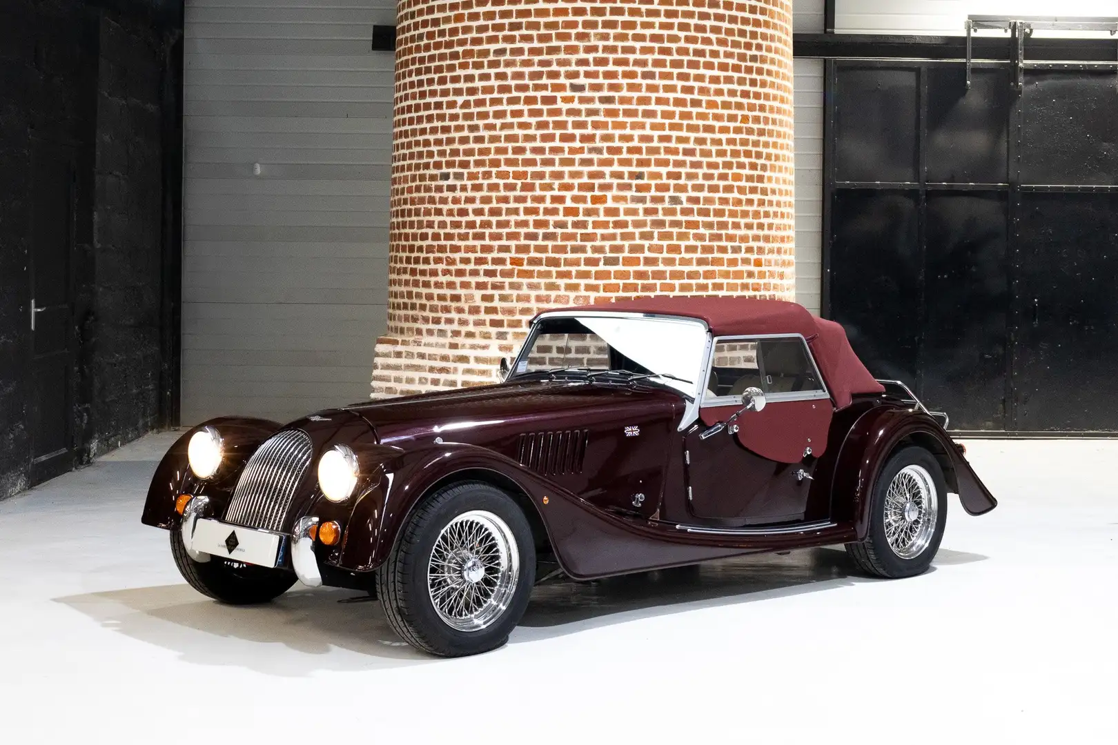 Morgan Plus 4 2.0L Rot - 2